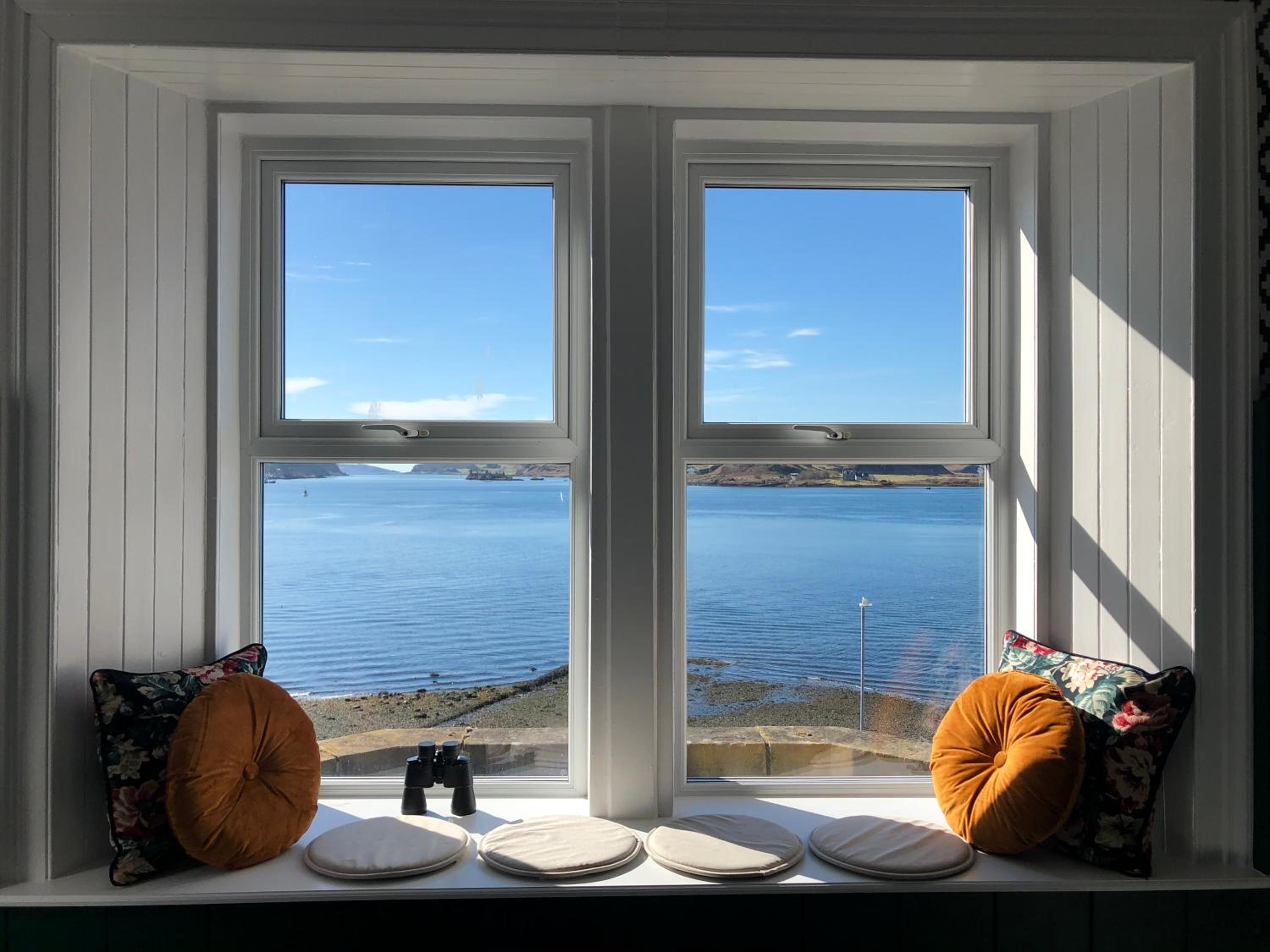 Deluxe Double Room with Sea View - Photo 11