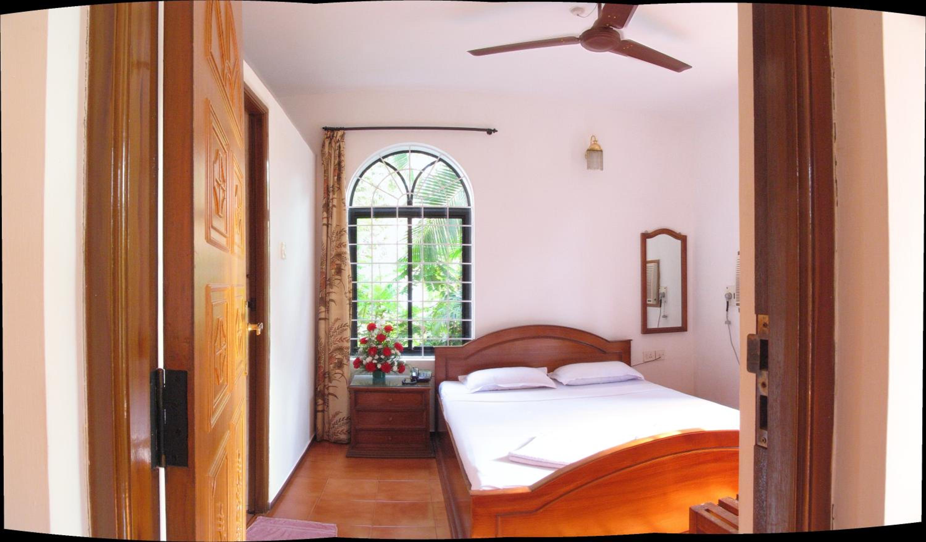 Suite with Pool View photo 2