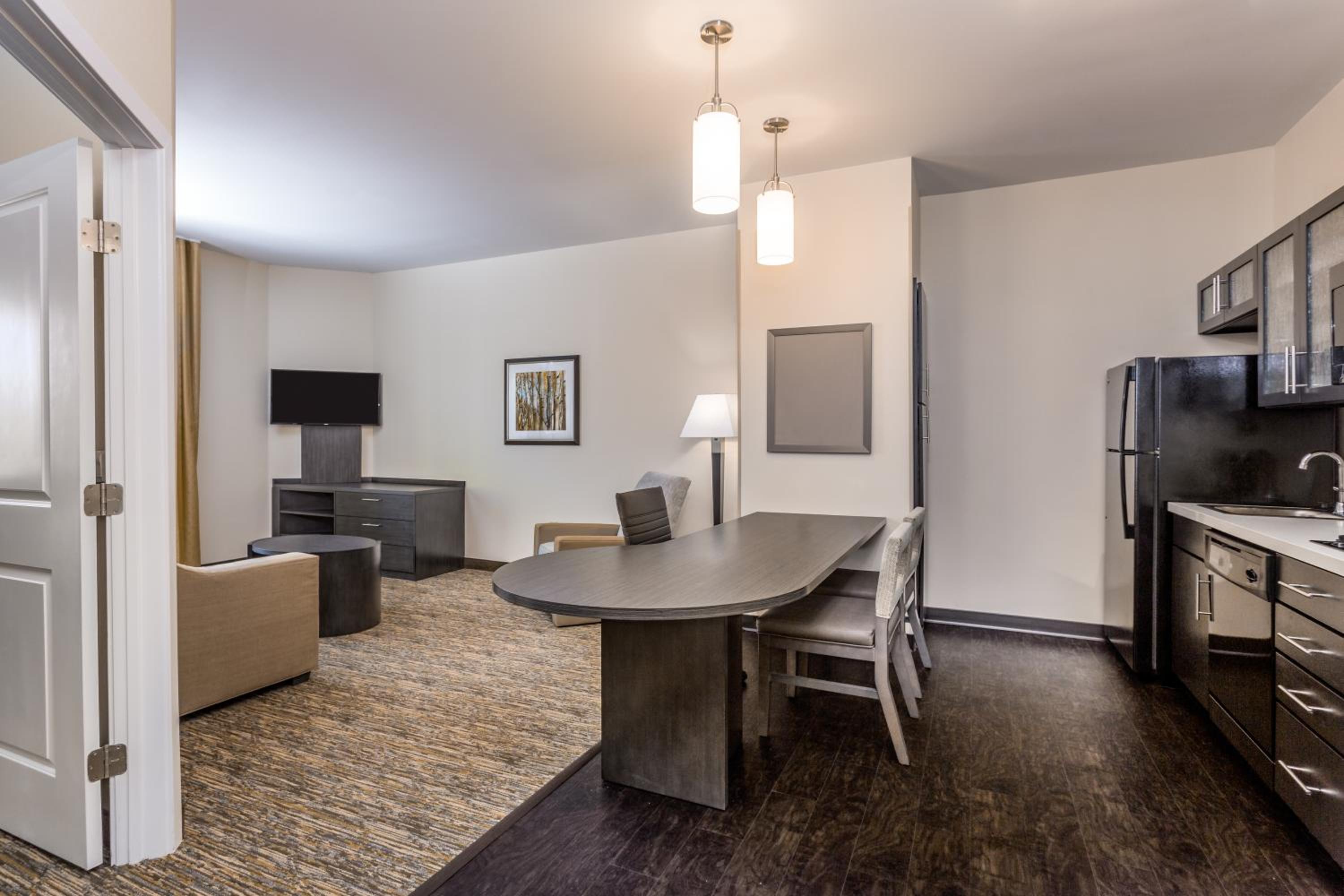 One-Bedroom Suite photo 3