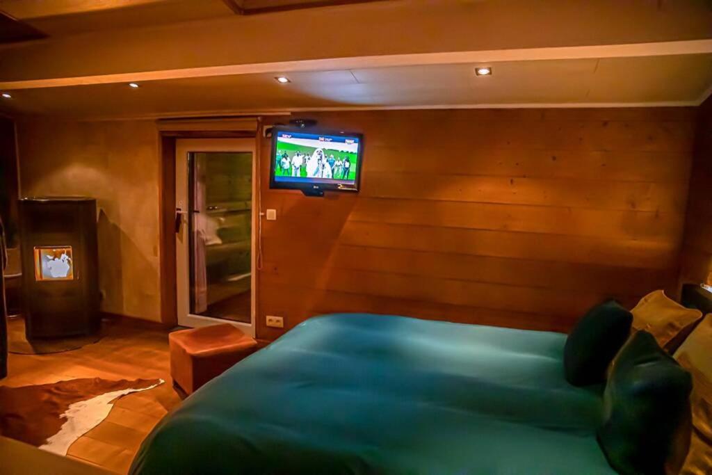 One-Bedroom Chalet photo 2