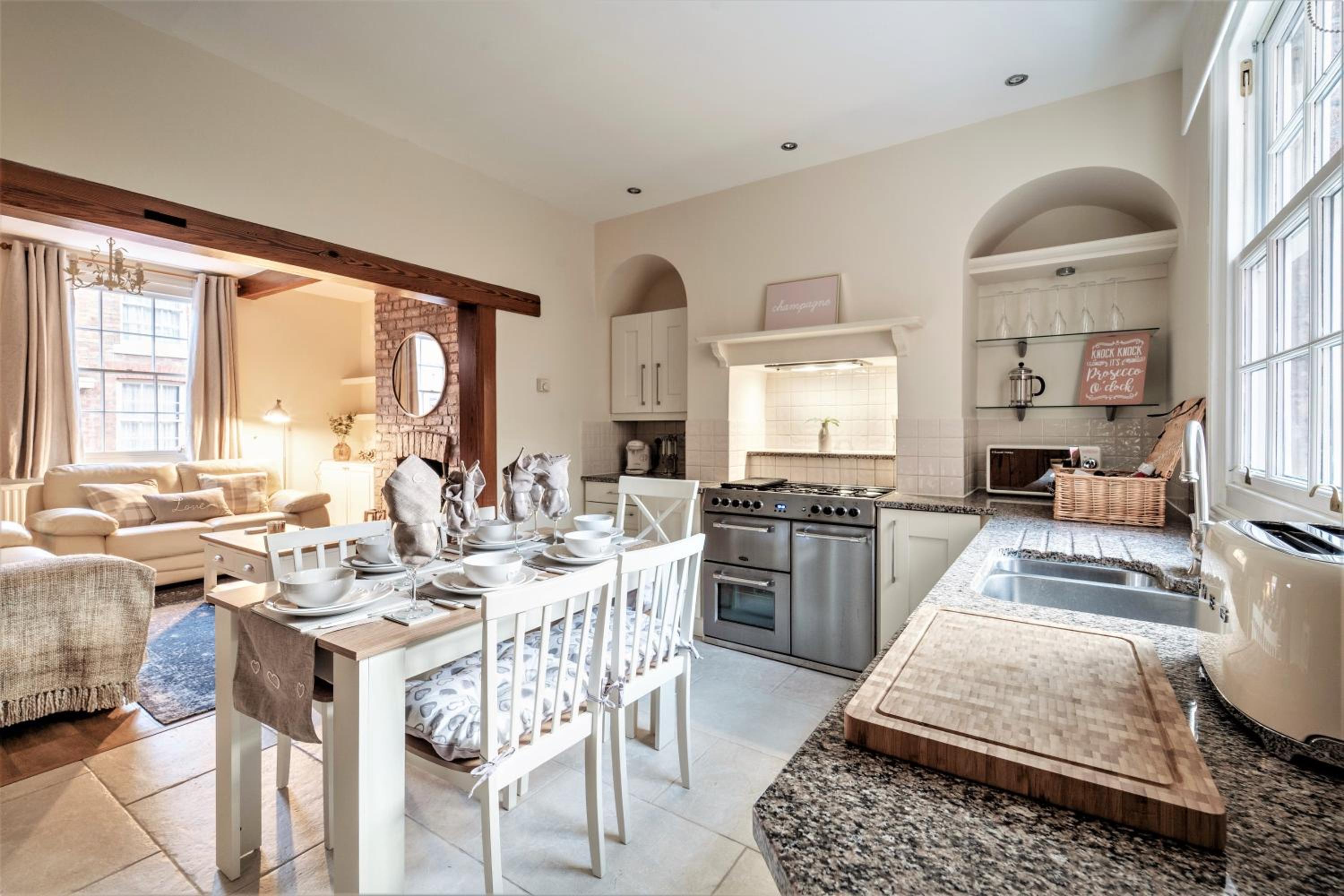 Three-Bedroom House - Photo 6