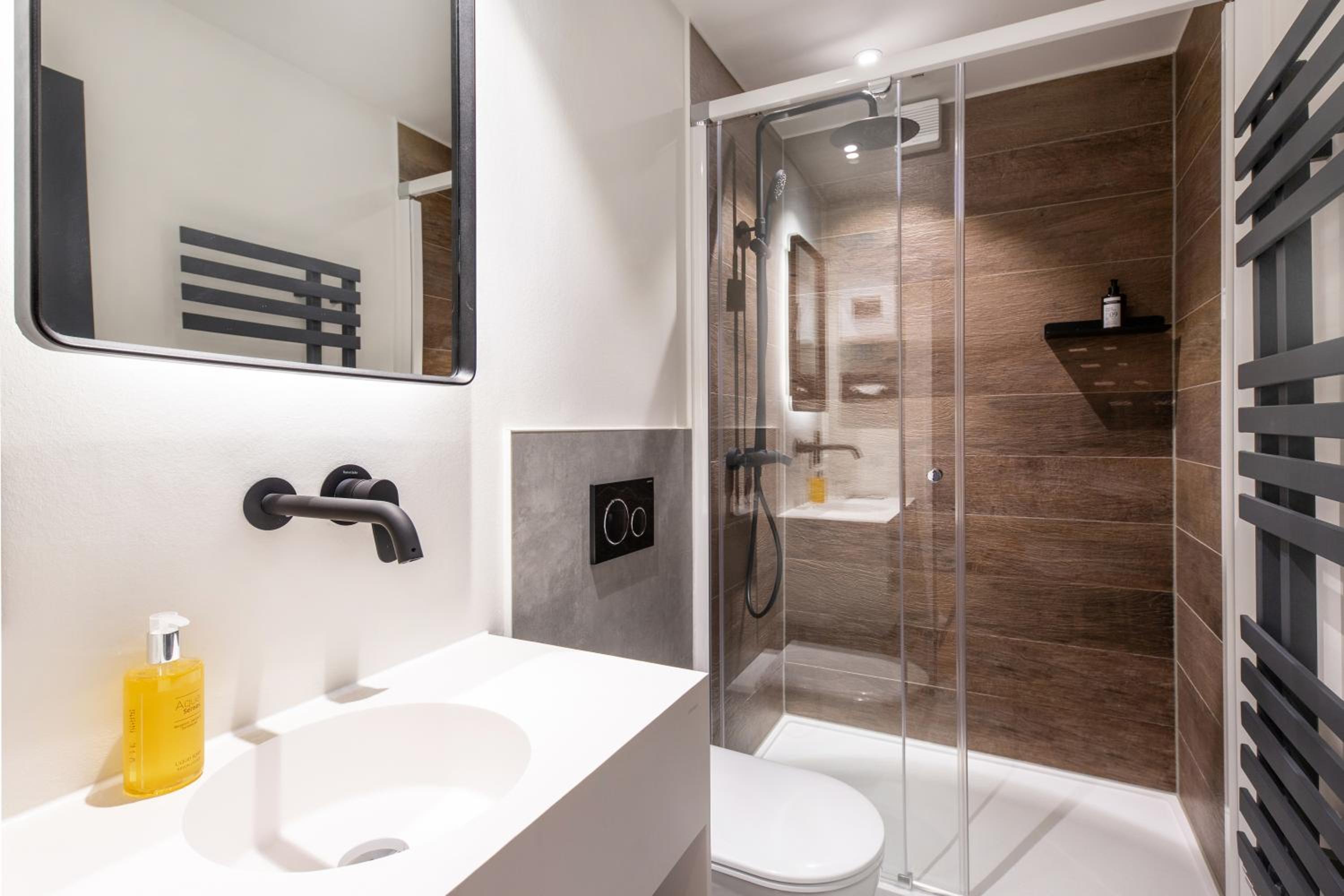 City Flat II - Photo 2