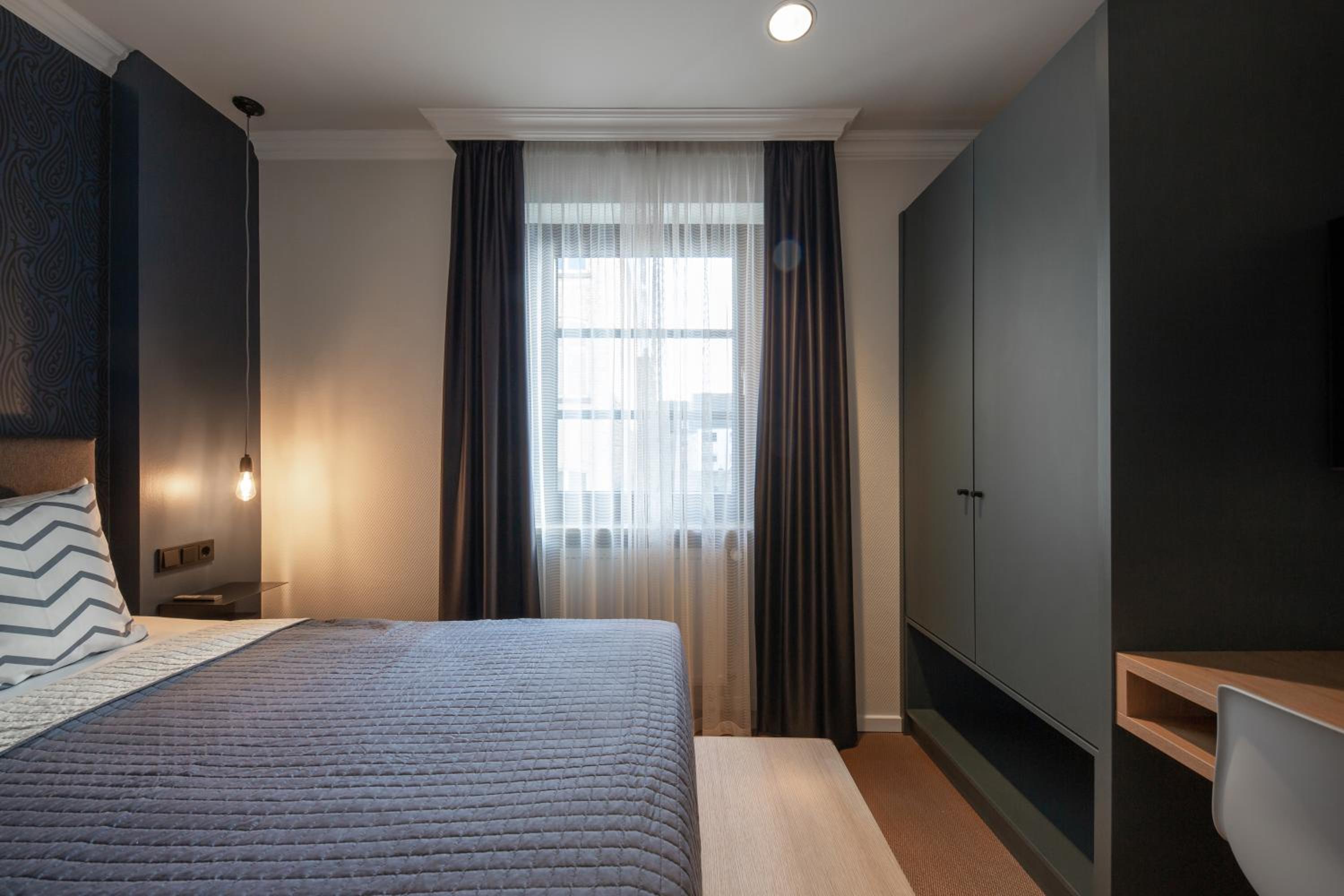 City Apartment - Photo 4