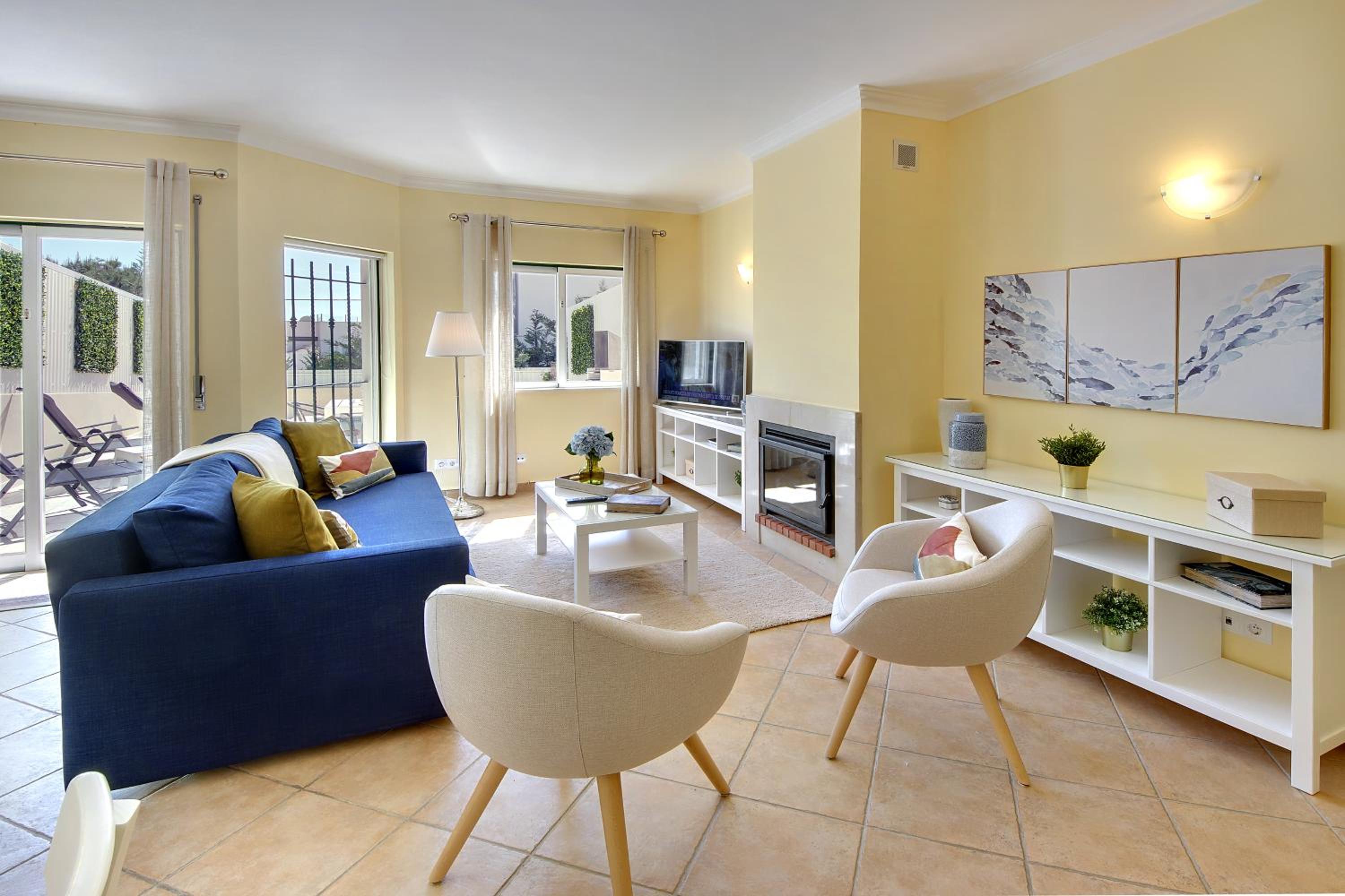 Three-Bedroom Villa photo 2