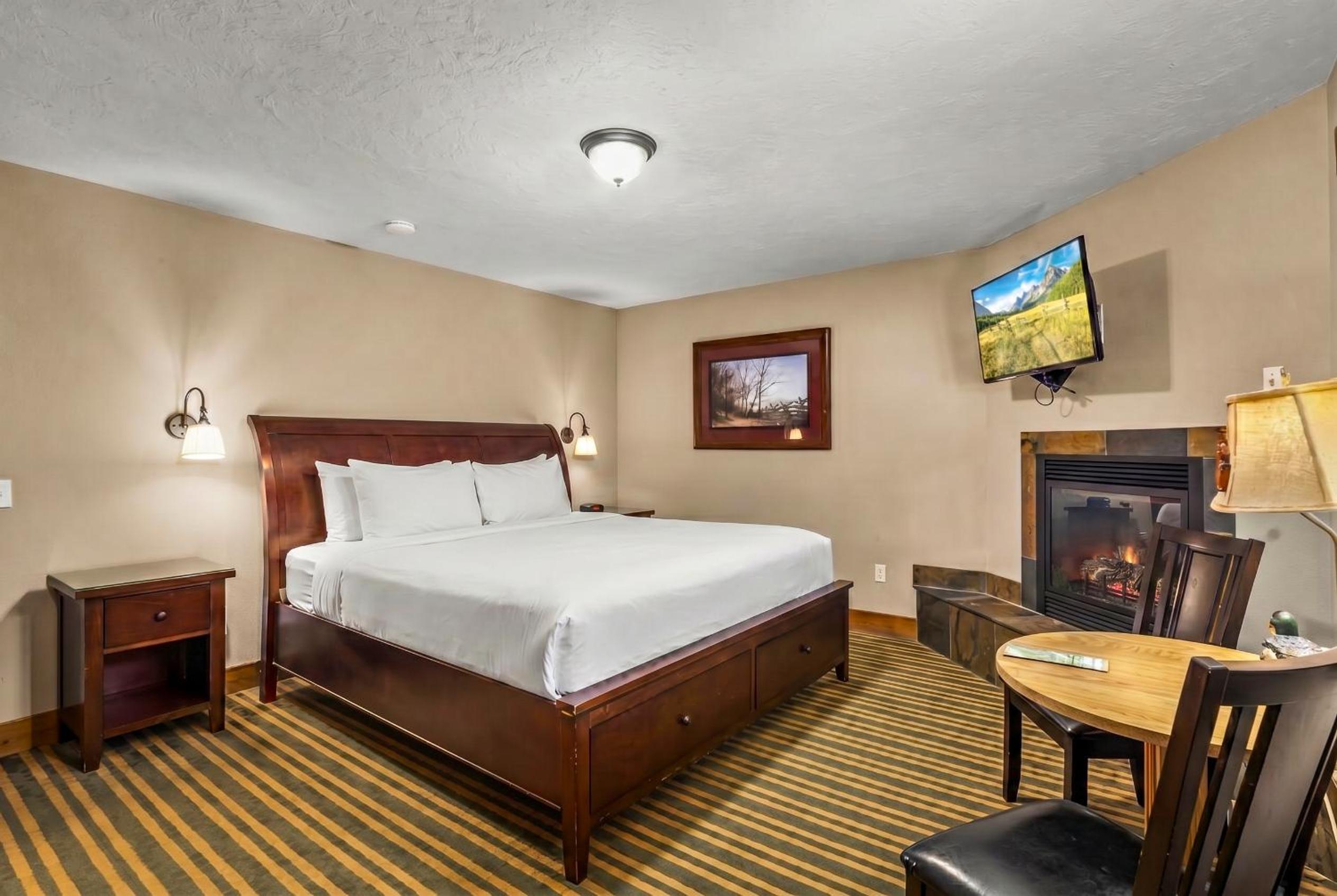 Deluxe King Room photo 3
