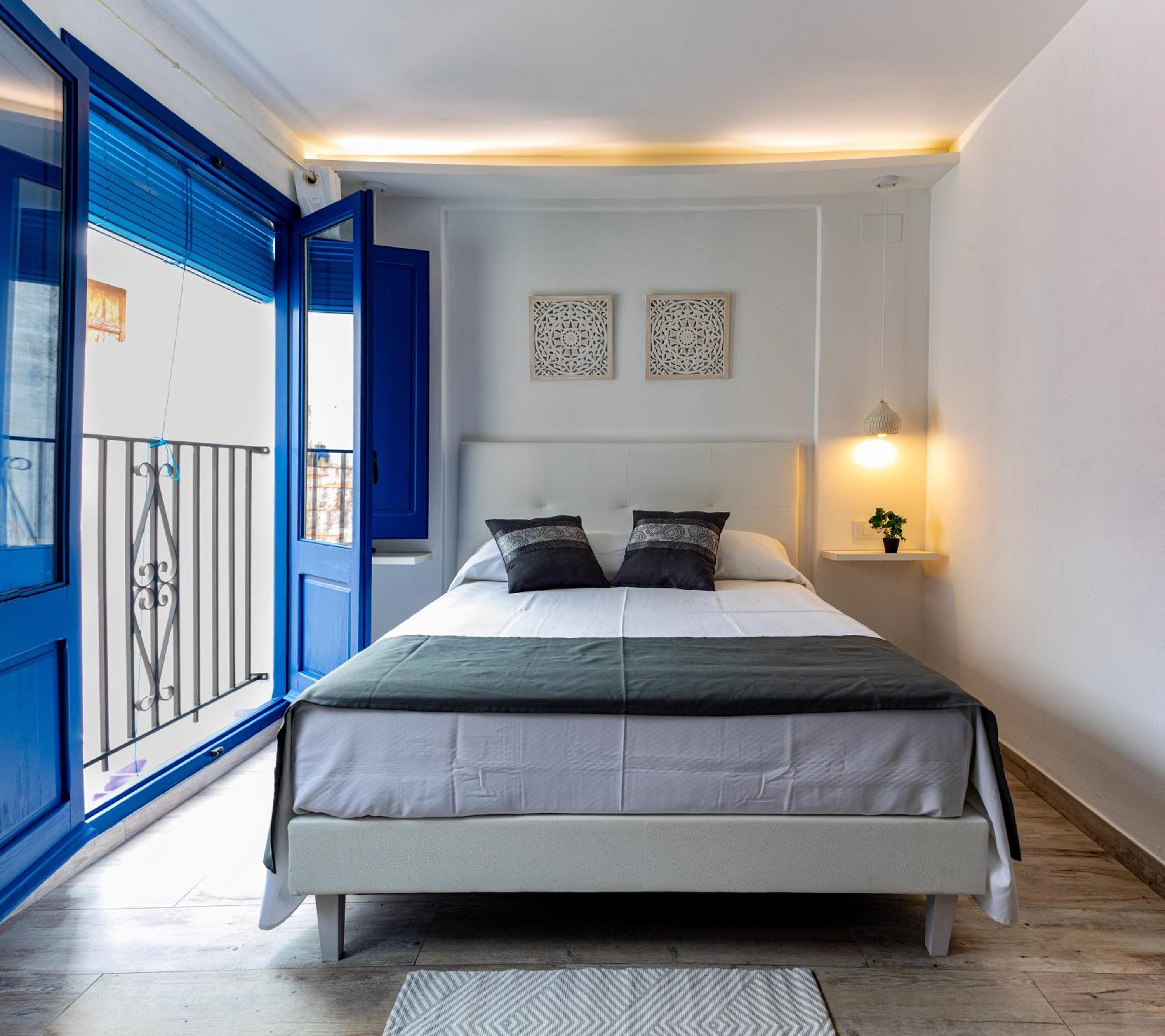 Double Room with Balcony photo 2