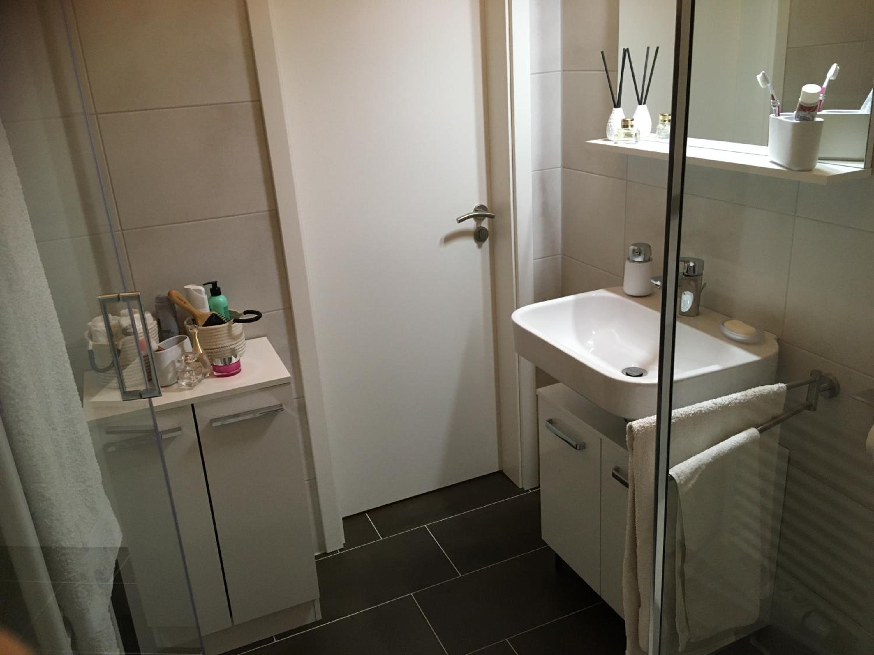 One-Bedroom Apartment - Photo 7