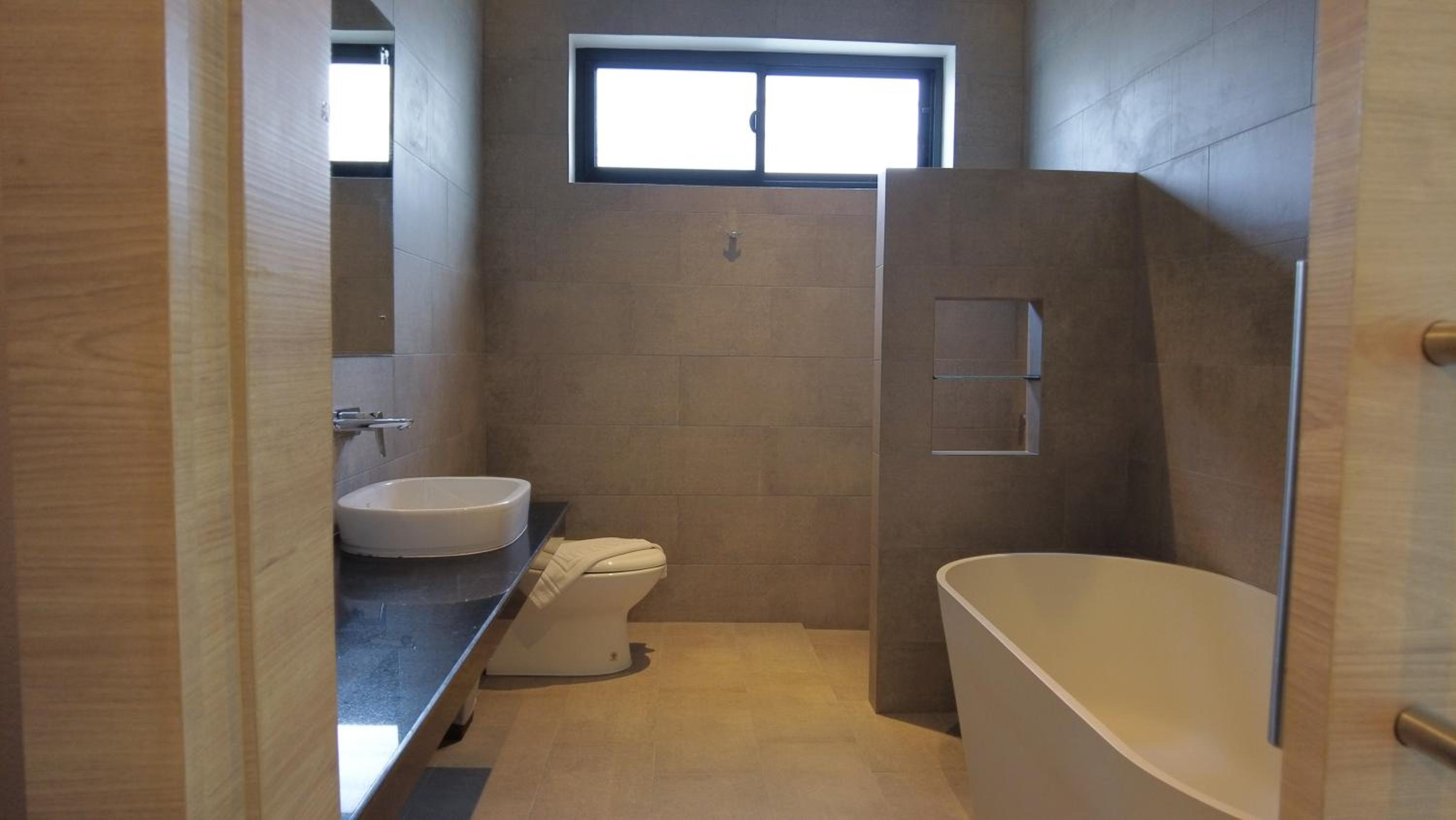 Two-Bedroom Villa - Photo 16