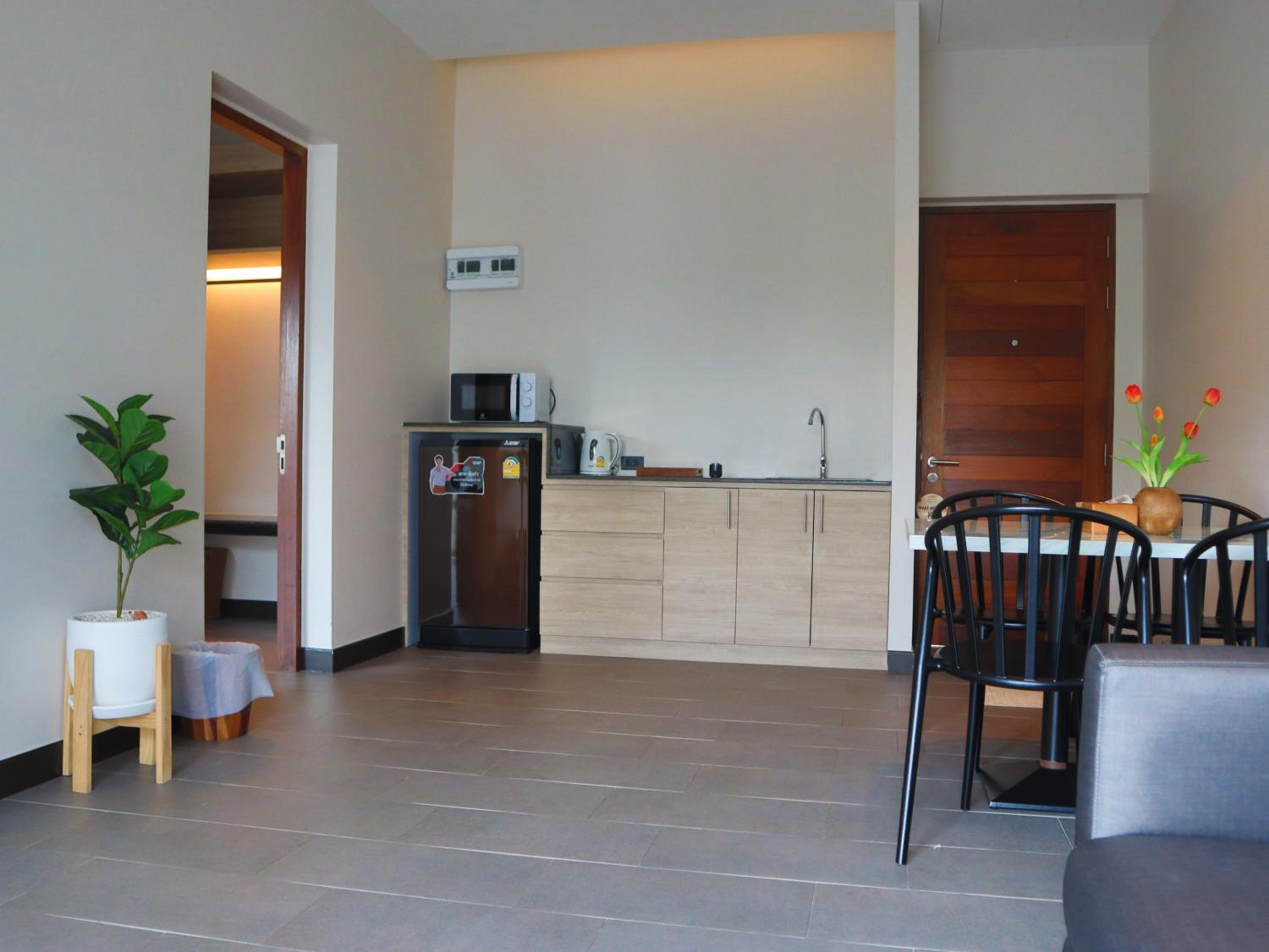 Villa with Private Pool - Photo 12