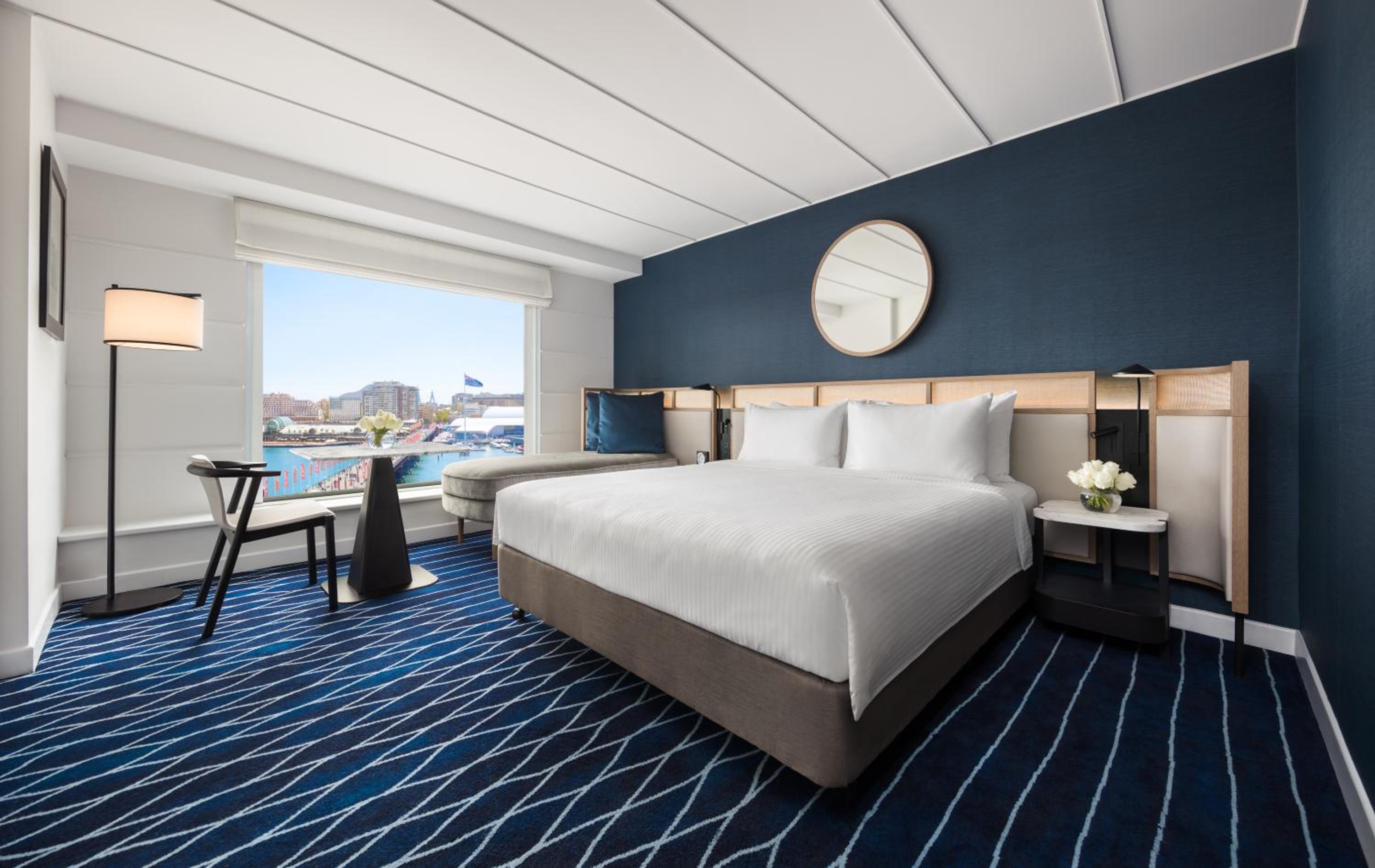 King Room with Darling Harbor View - Club Access