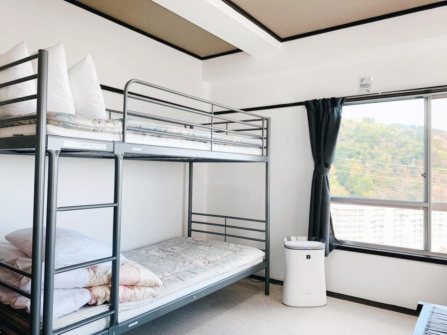 Economy Twin Room photo 1