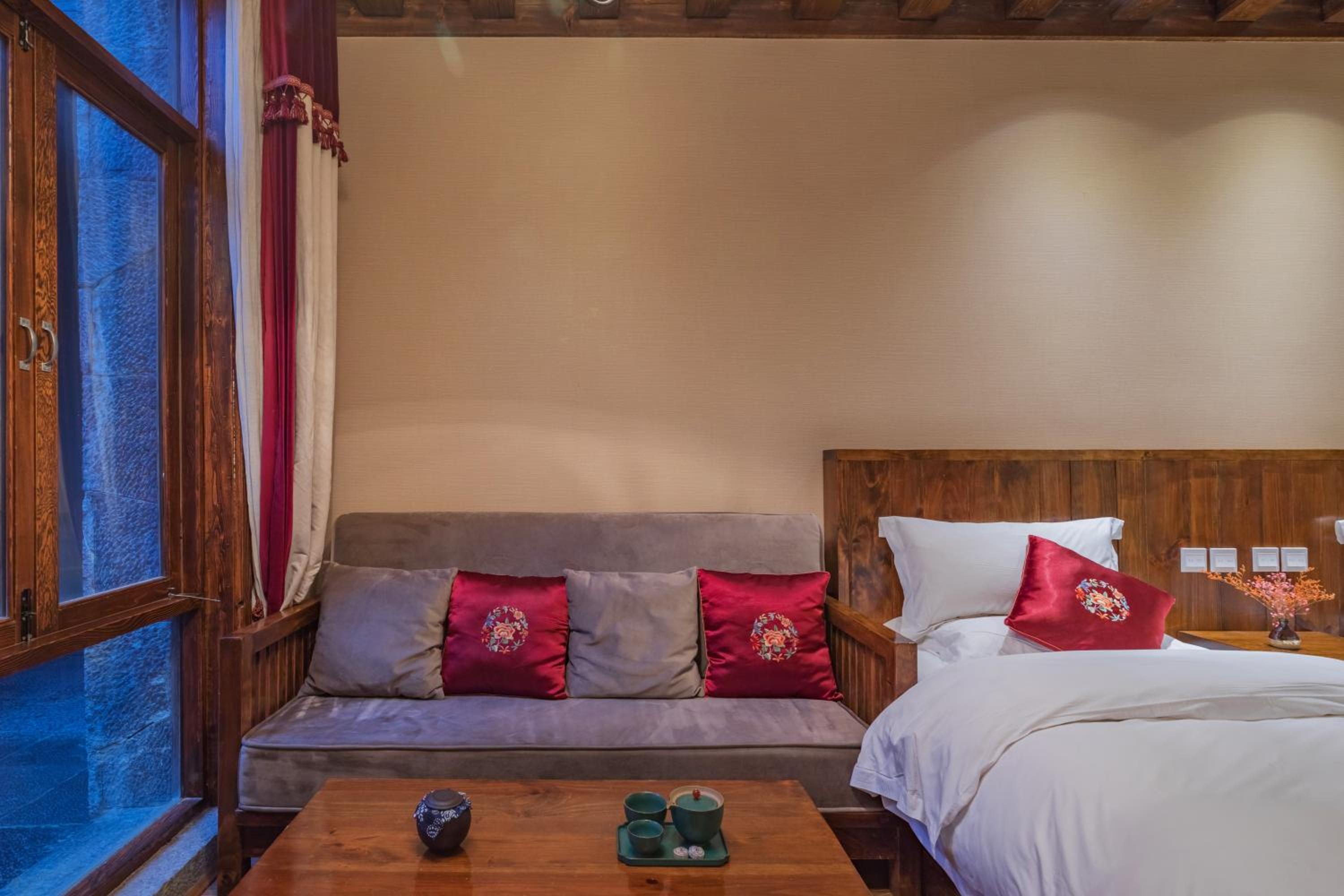 Deluxe Twin Room photo 2