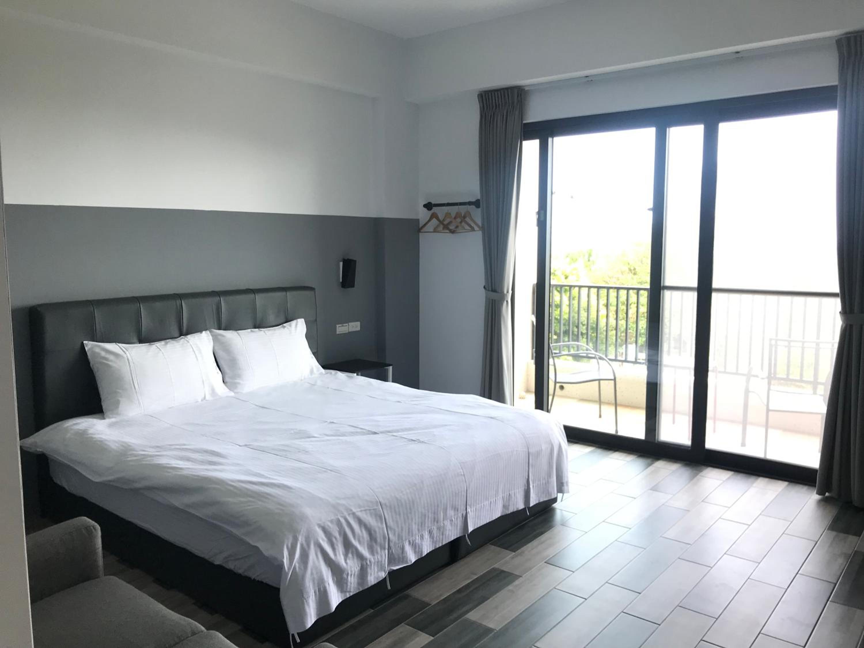 Deluxe Double Room with Balcony and Sea View photo 2