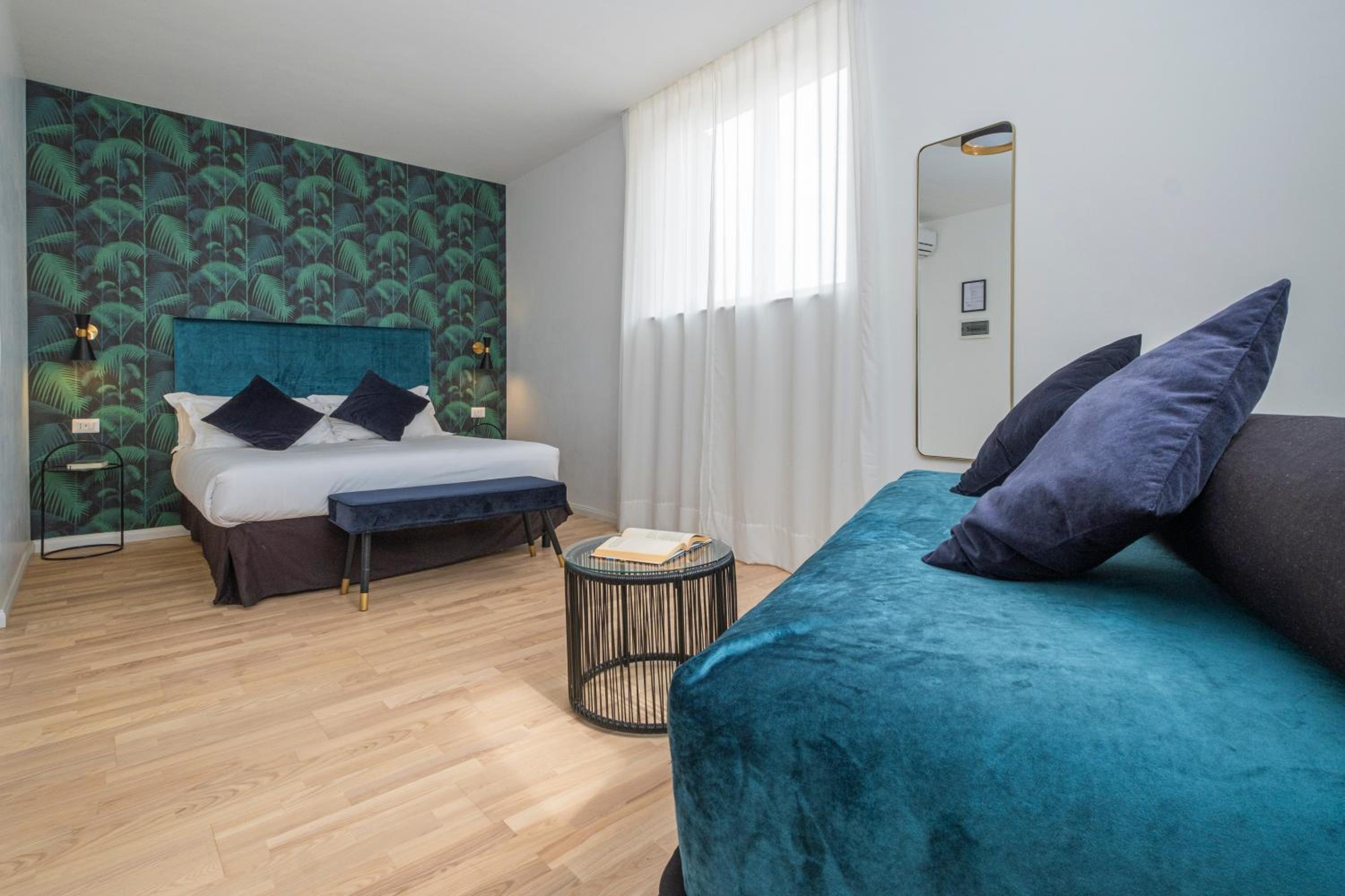 Triple Room with Private External Bathroom photo 1