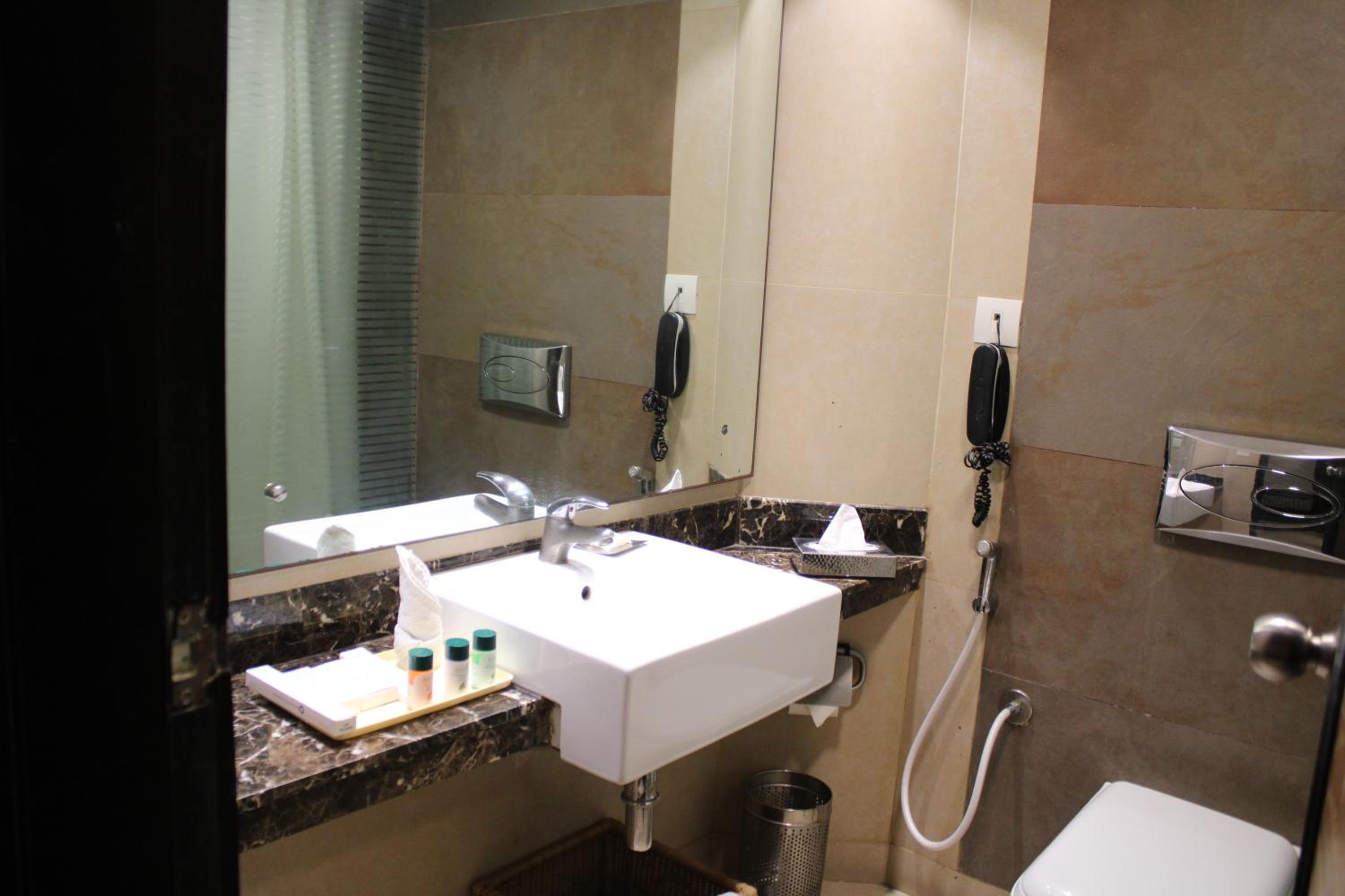 Deluxe Twin Room photo 3