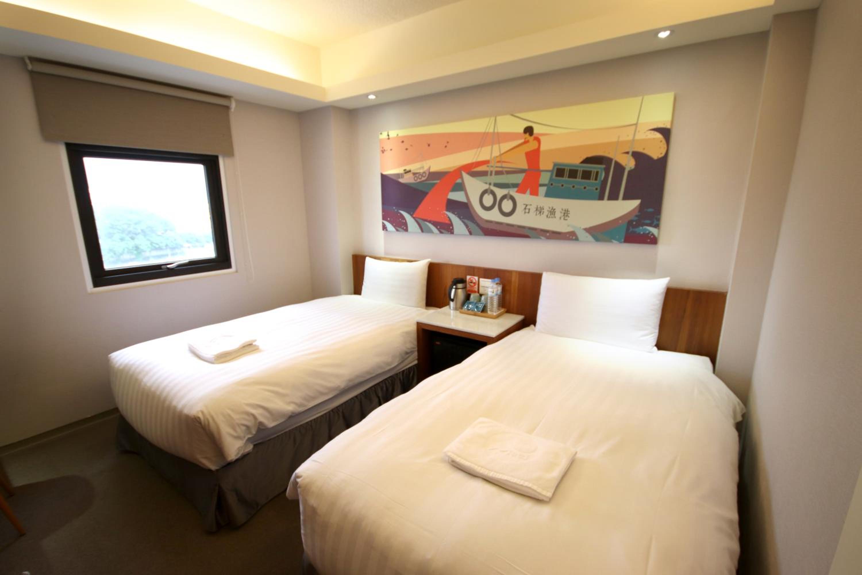 Twin Room with City View photo 3