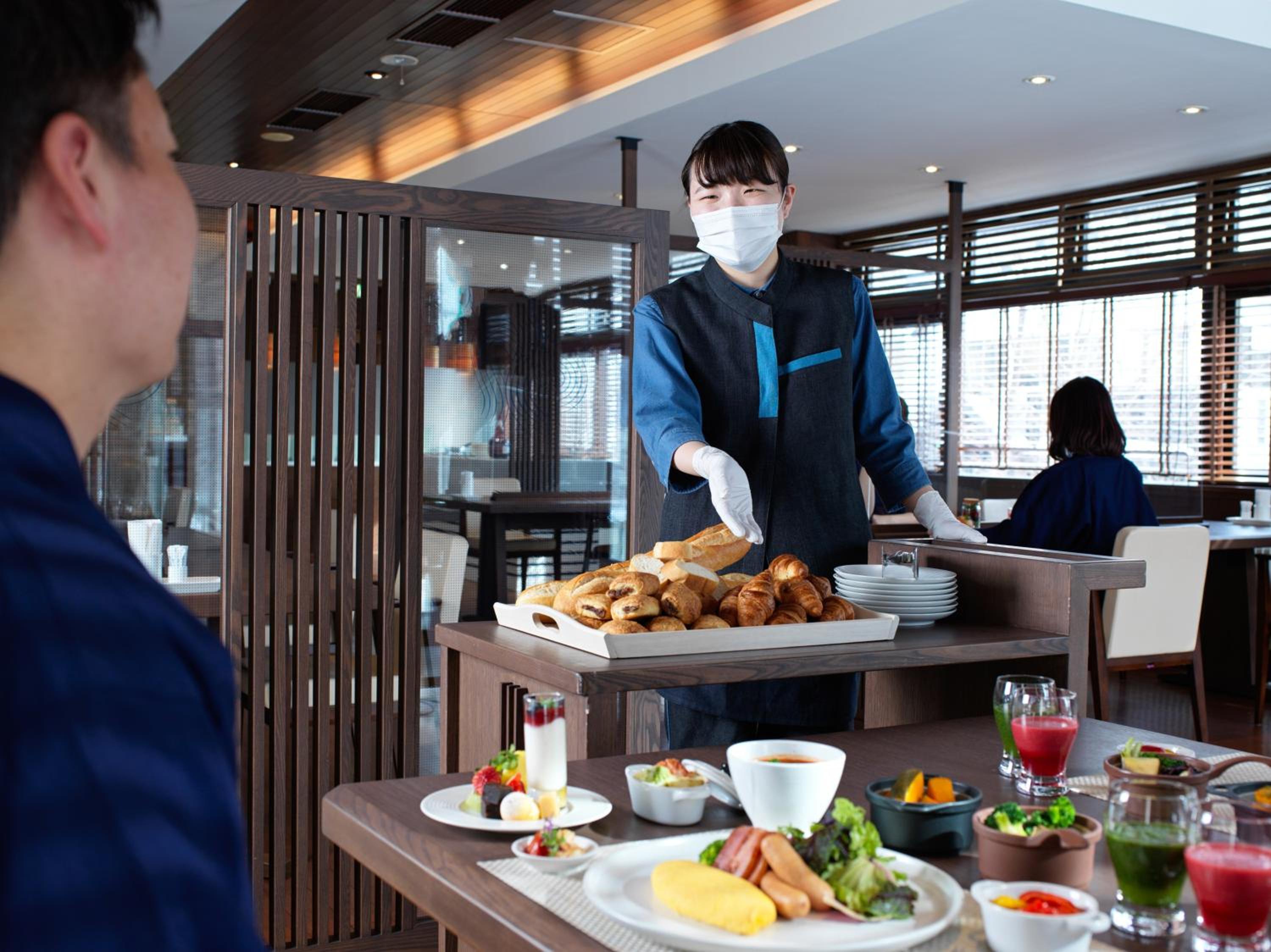 Room with Tatami Area and Onsen Open-Air Bath - Buffet Breakfast + Kaiseki Dinner Included - Photo 6