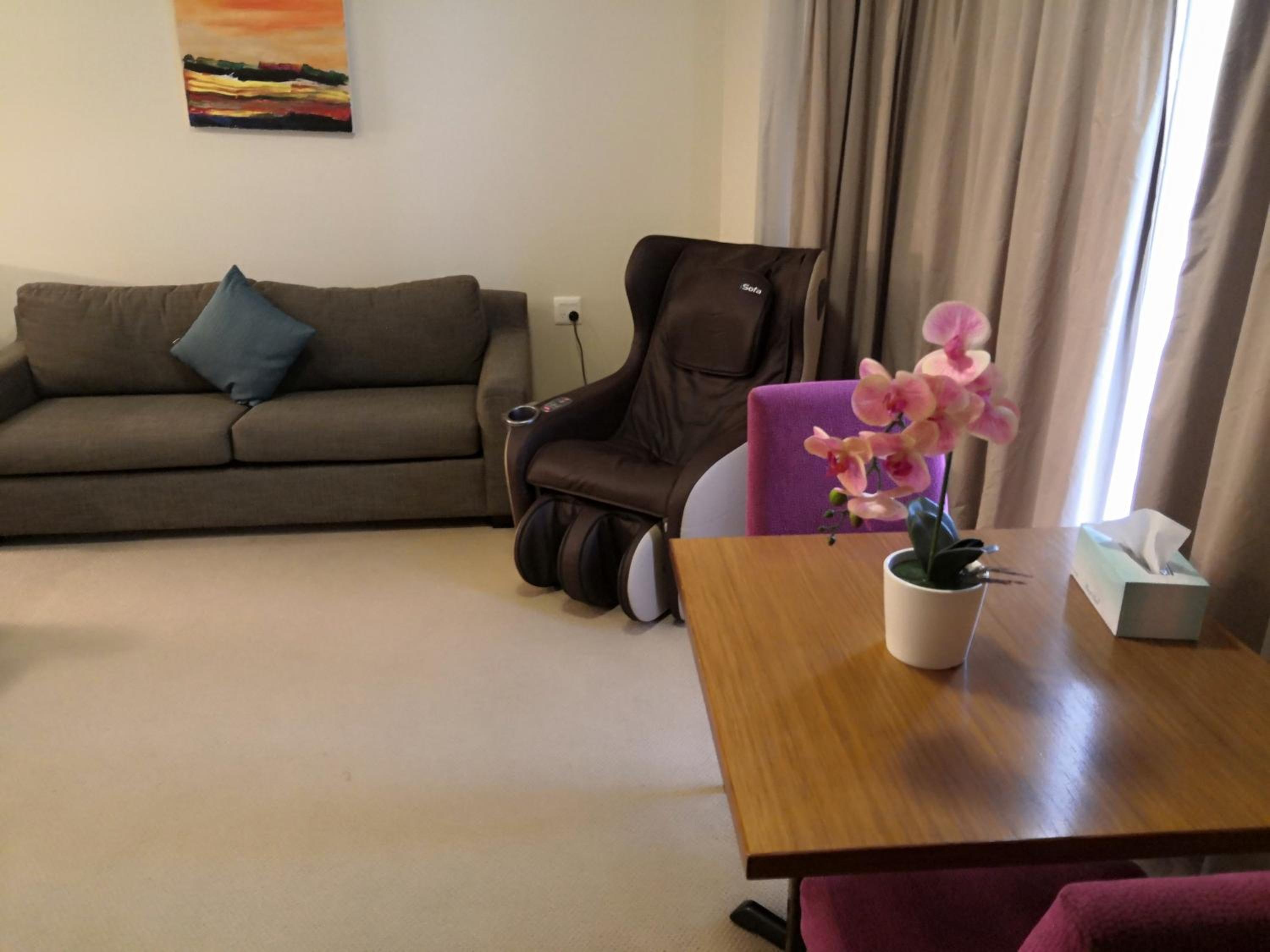One-Bedroom Apartment - Photo 1