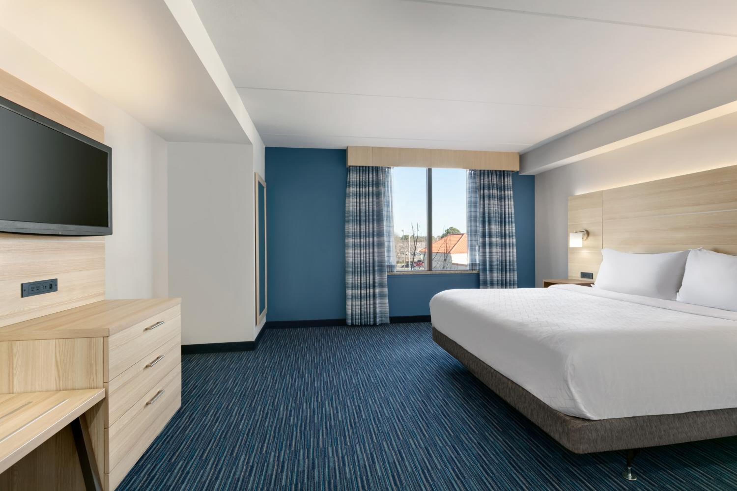 King Suite - Photo 1