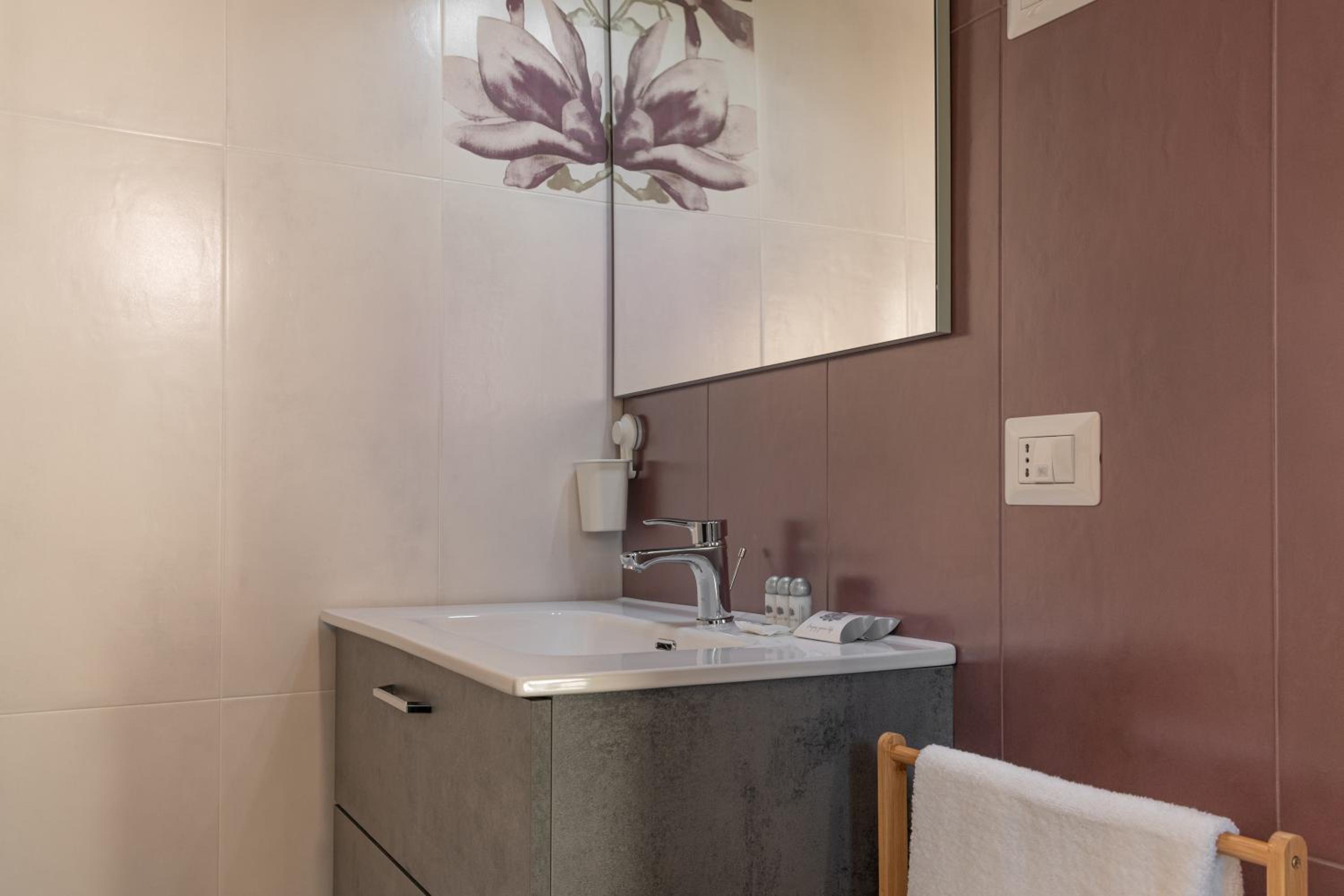 Double Room with Terrace - Photo 4