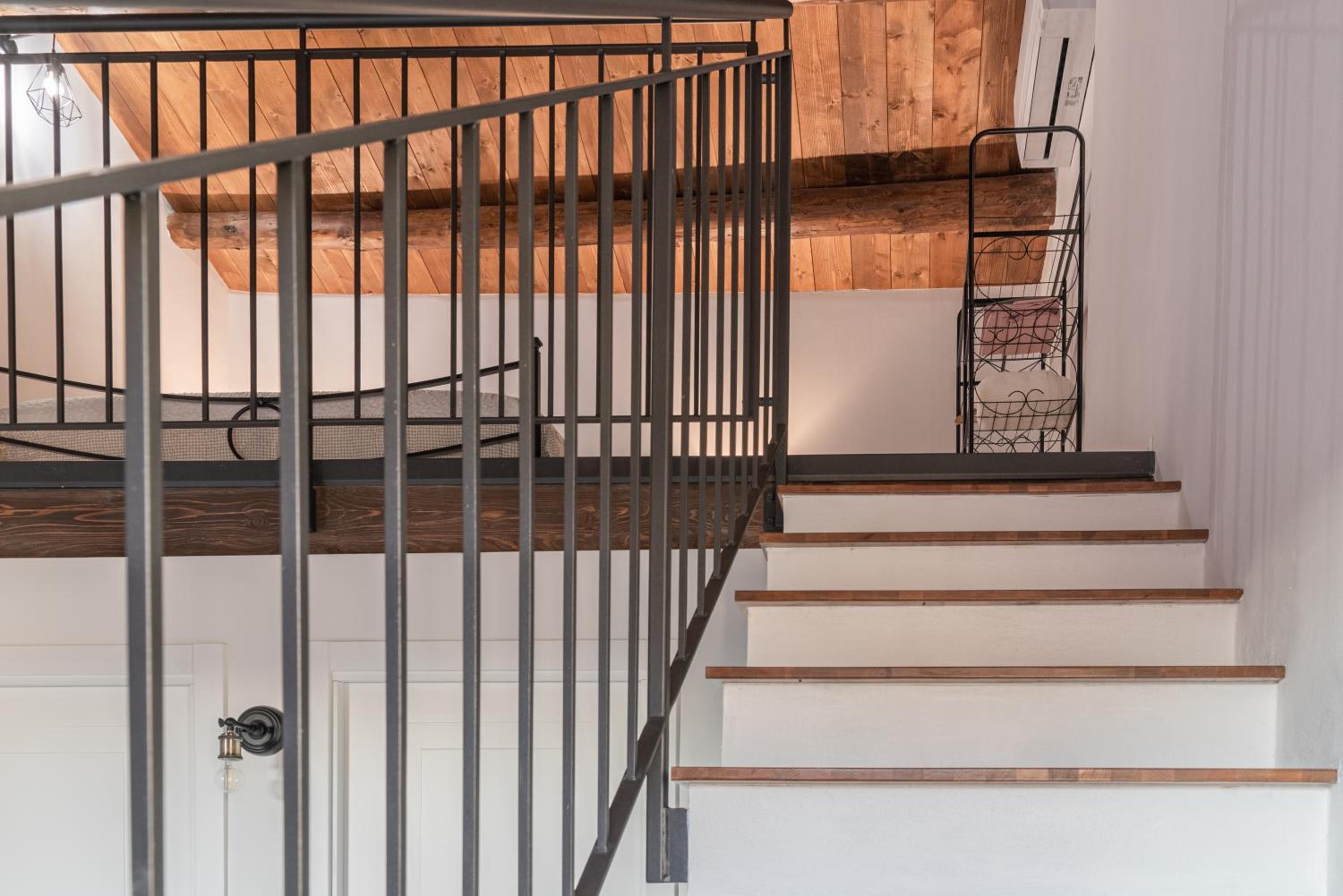 Duplex Apartment - Photo 3