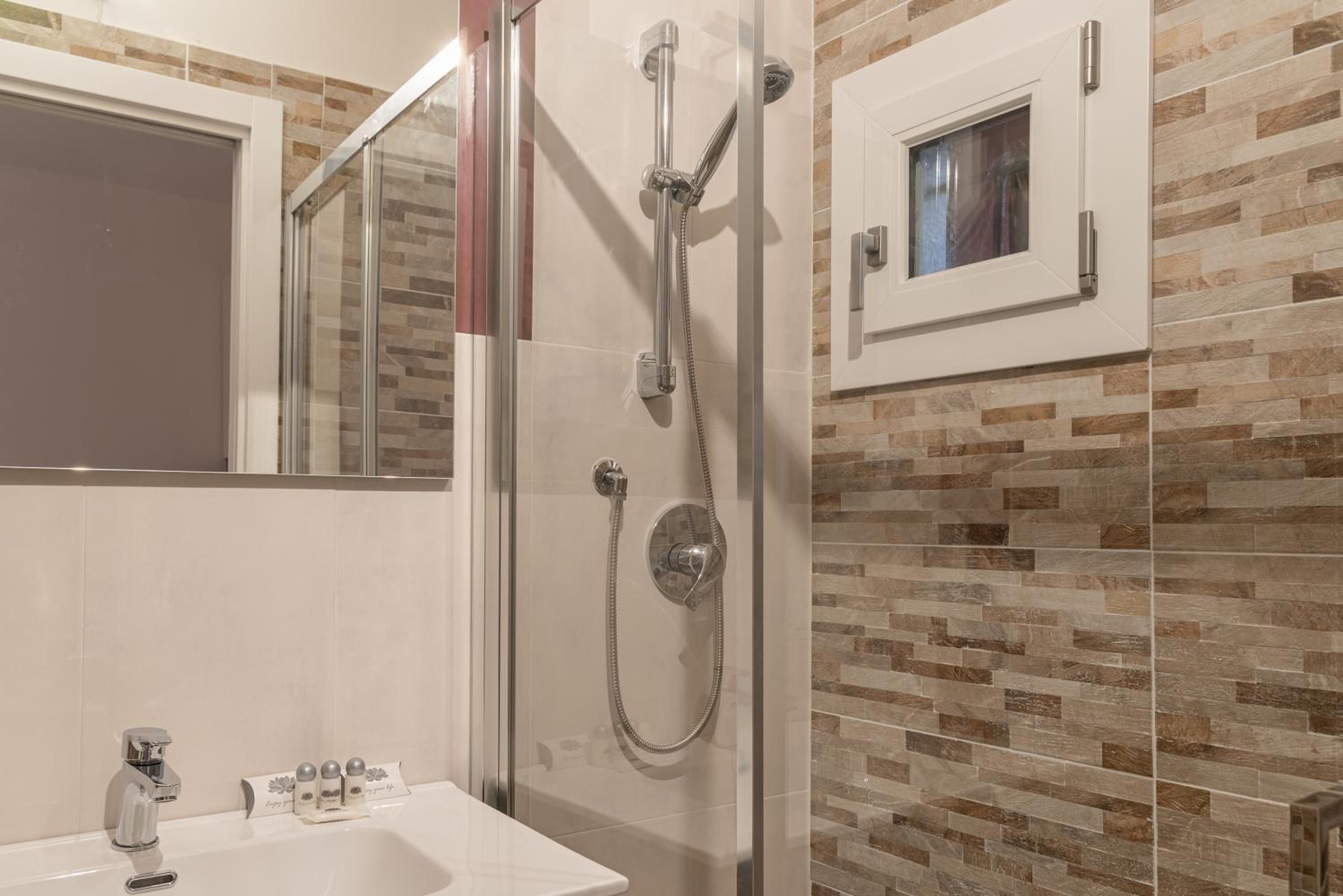 Maisonette - Photo 9