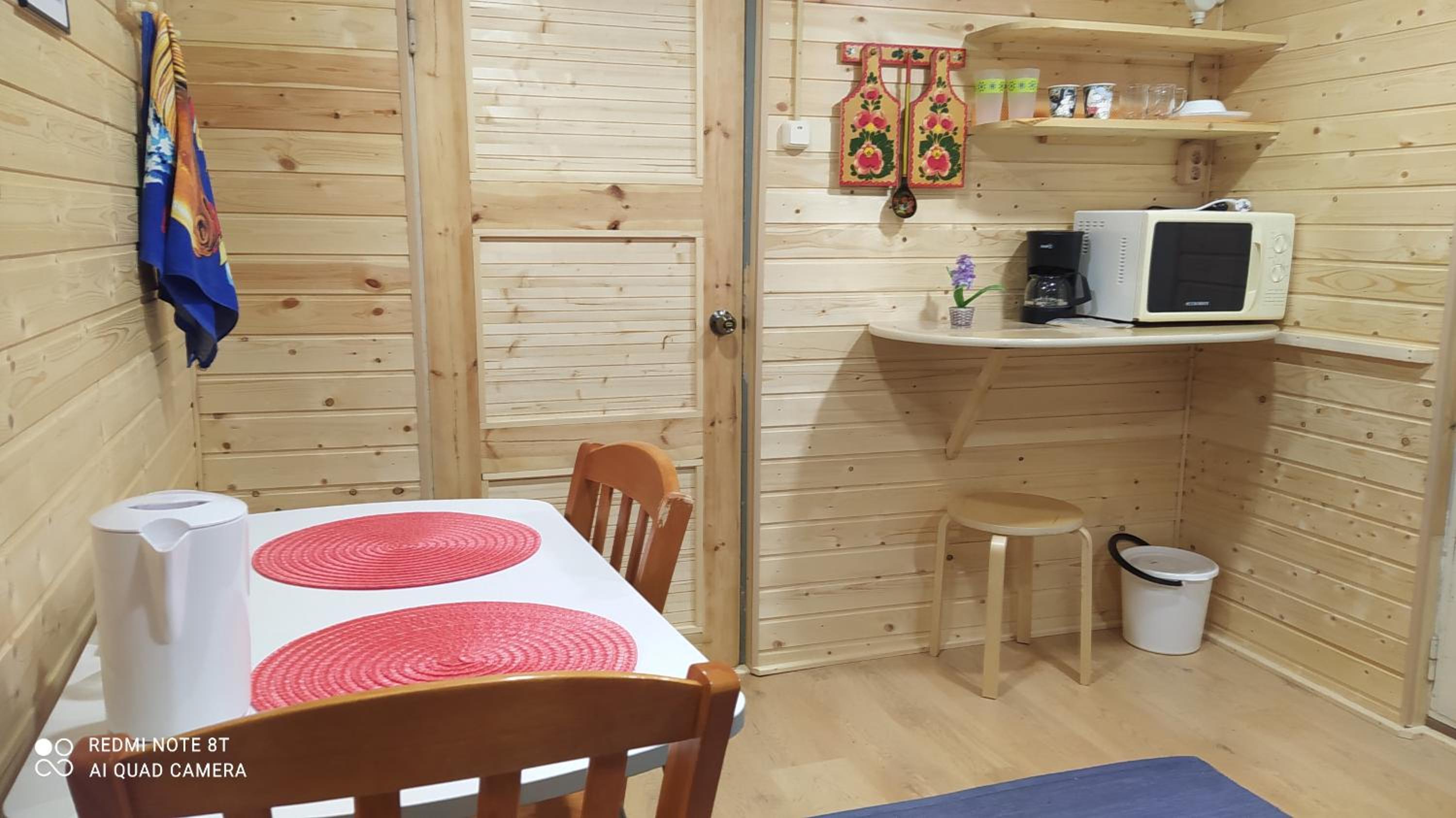 Budget Double Room - Photo 7