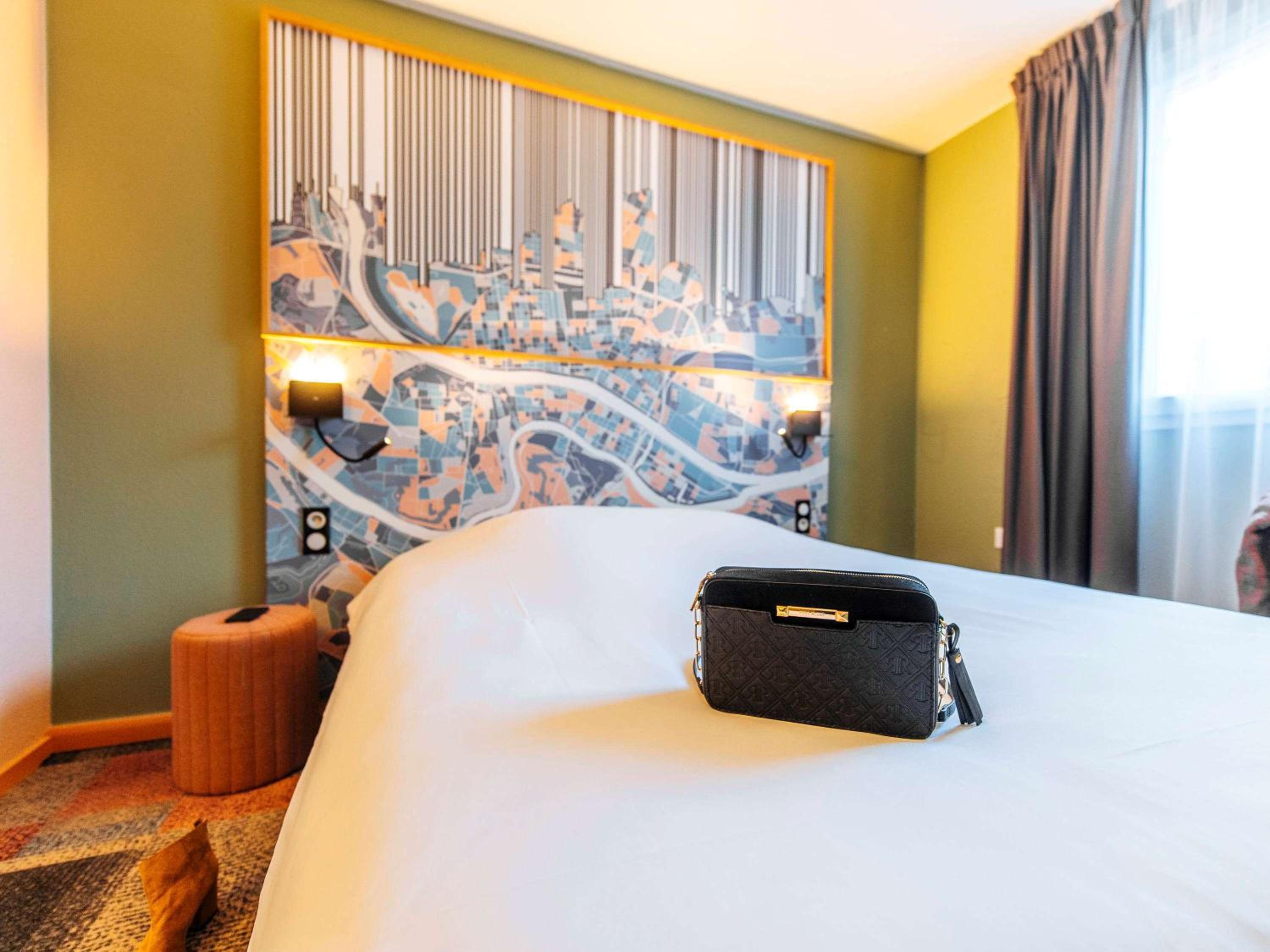 Standard Double Room - Photo 9