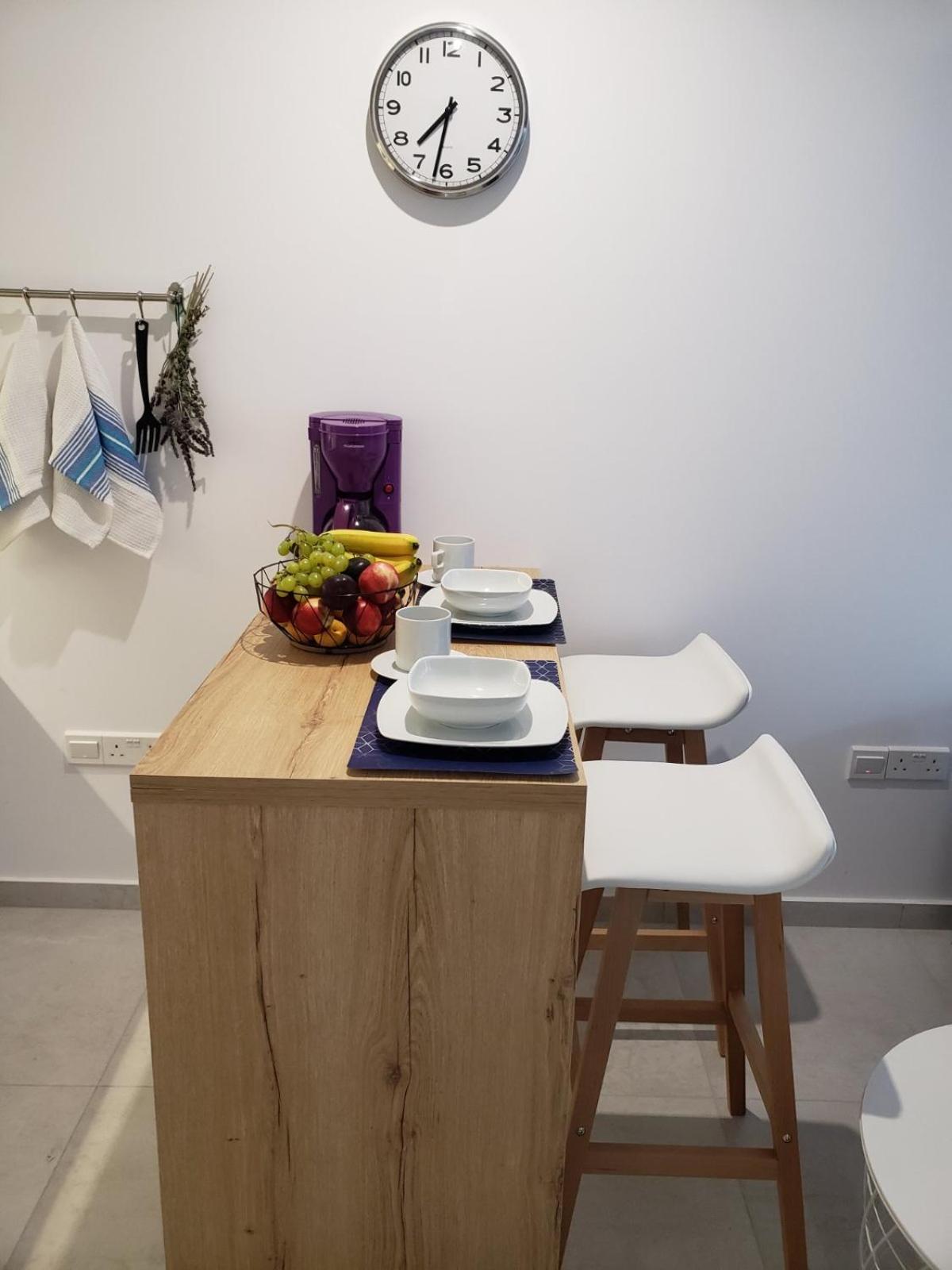 Studio Apartment - Photo 6