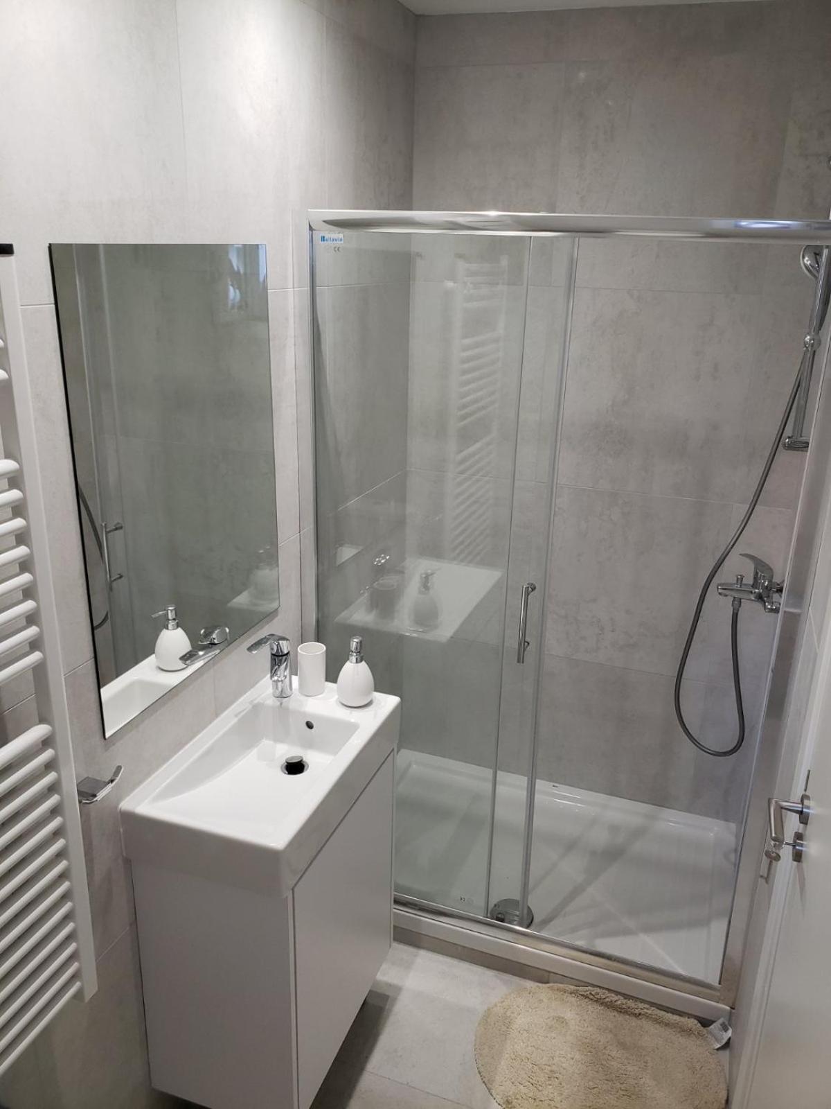 Studio Apartment - Photo 7