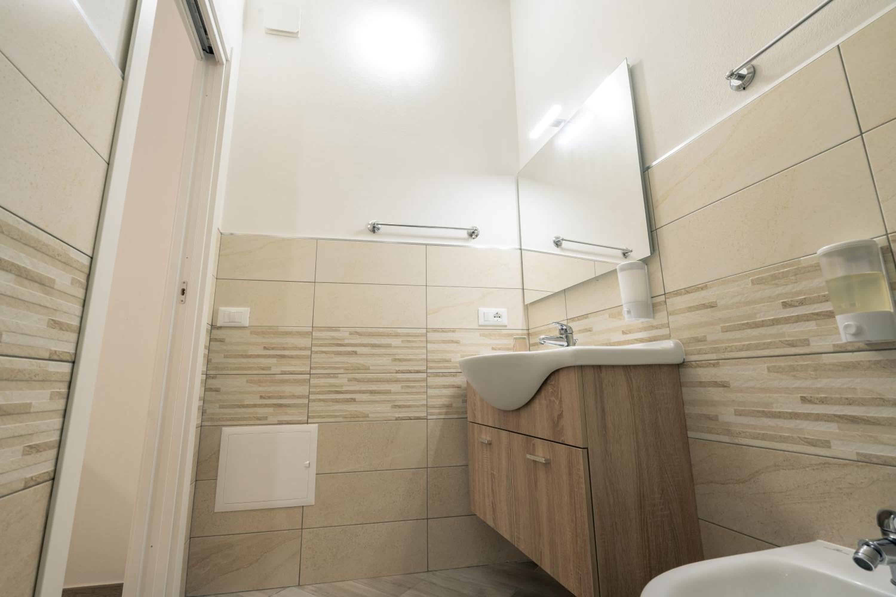 Double Room with Private Bathroom photo 3