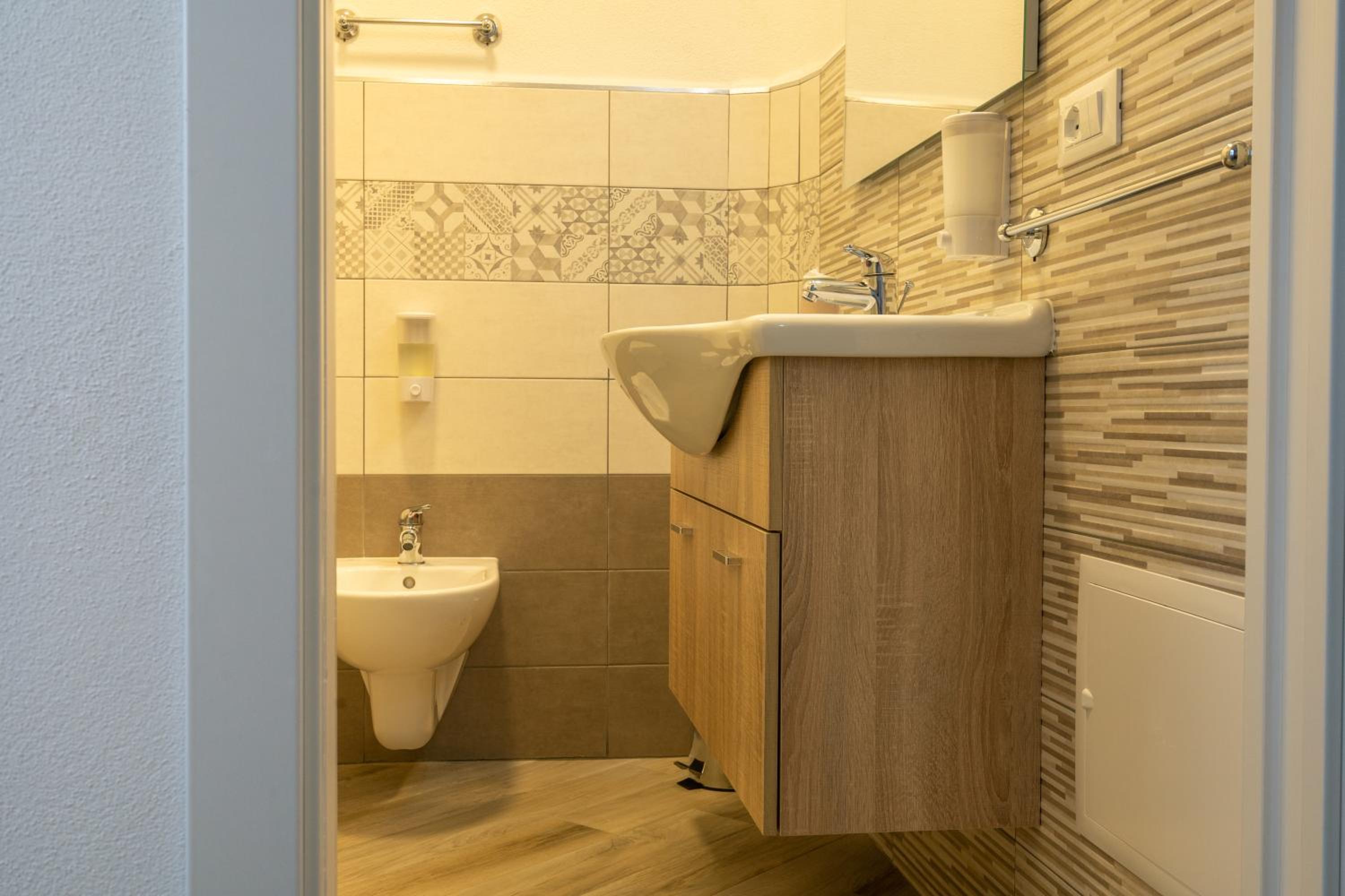 Double Room with Private Bathroom photo 3