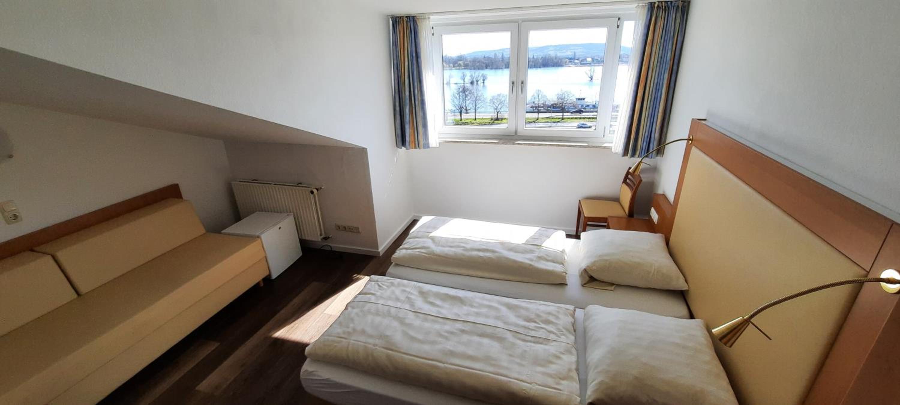 Double Room - Photo 2