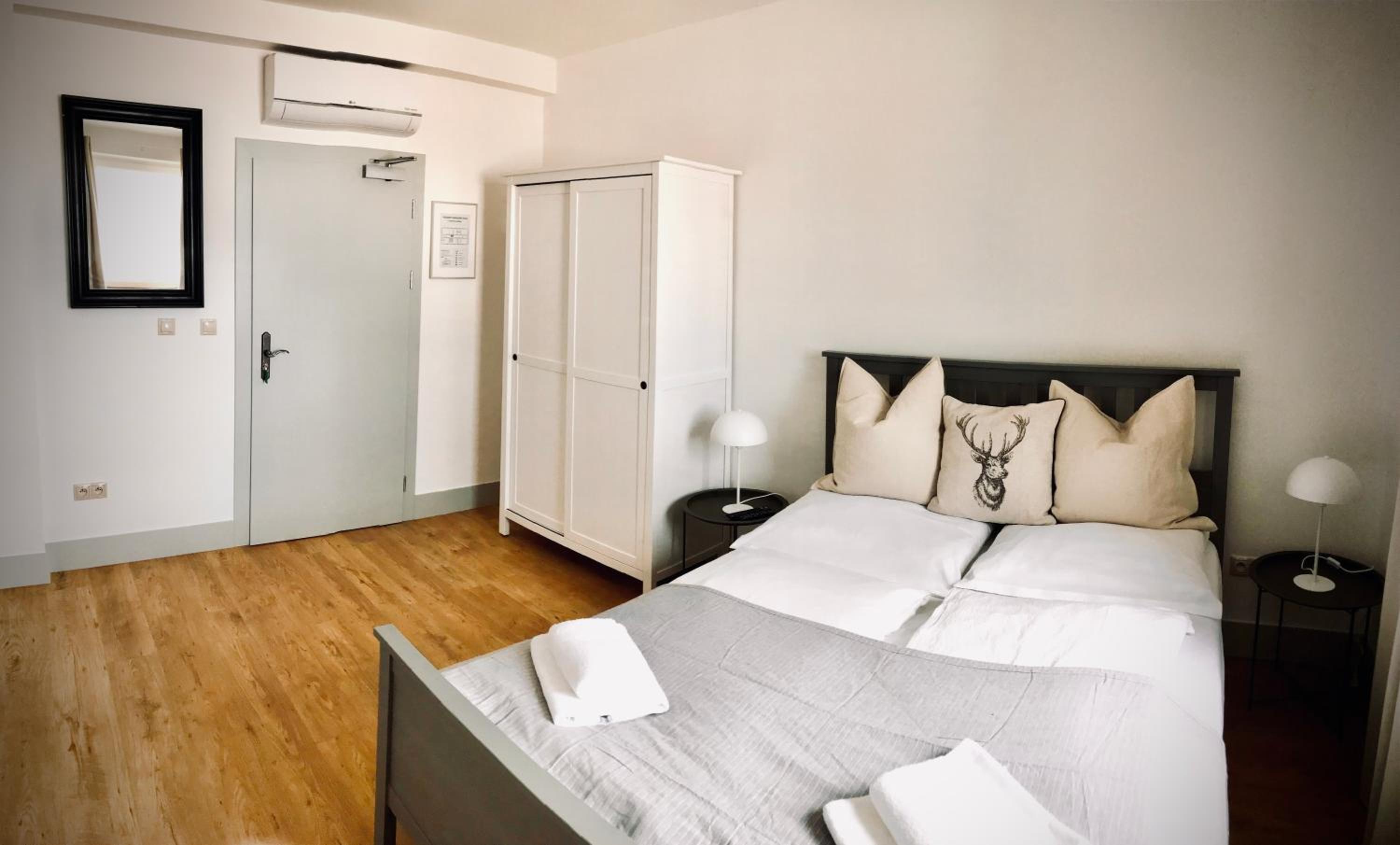 Double Room - Photo 4