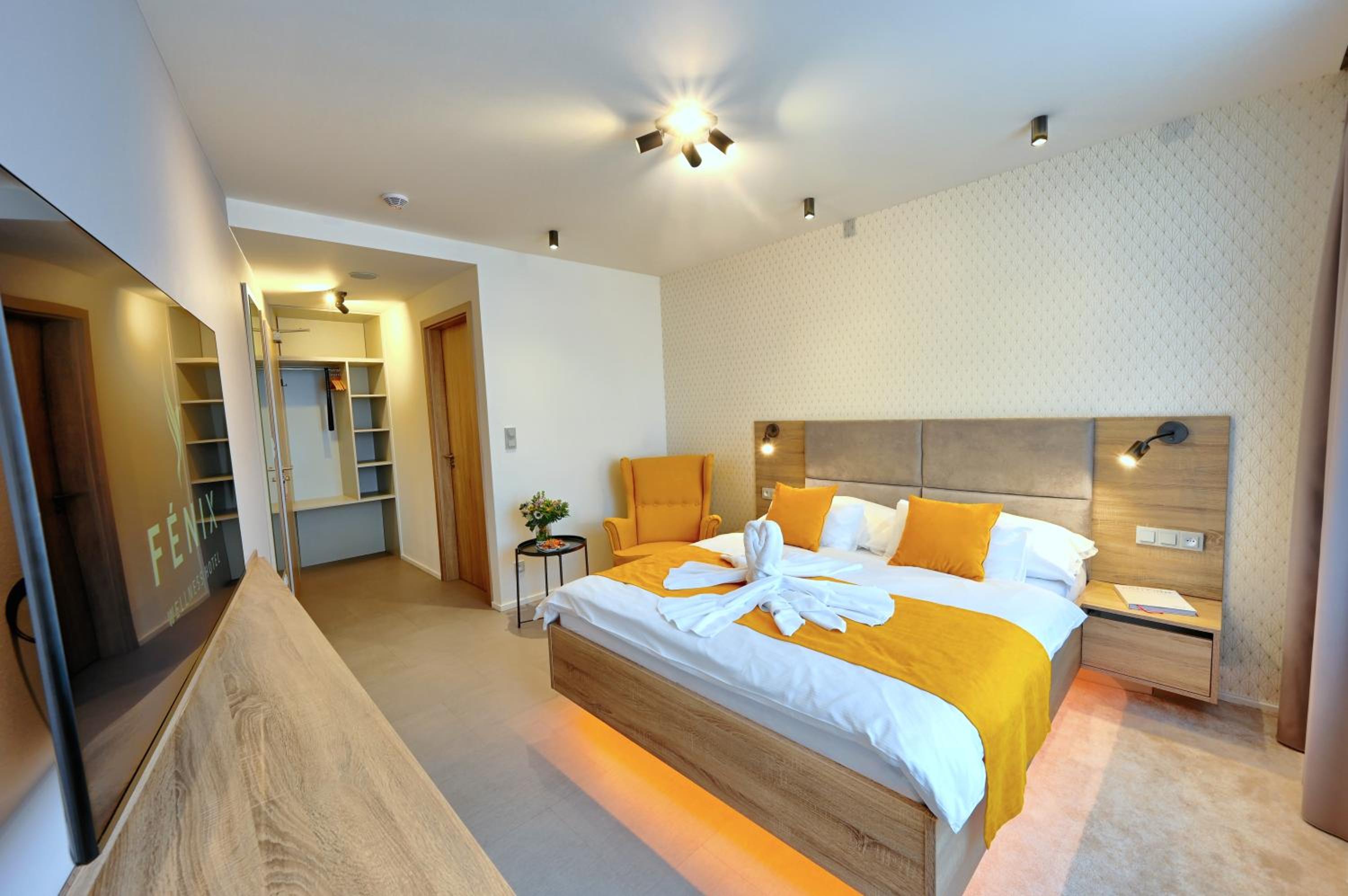 Large Double Room photo 3