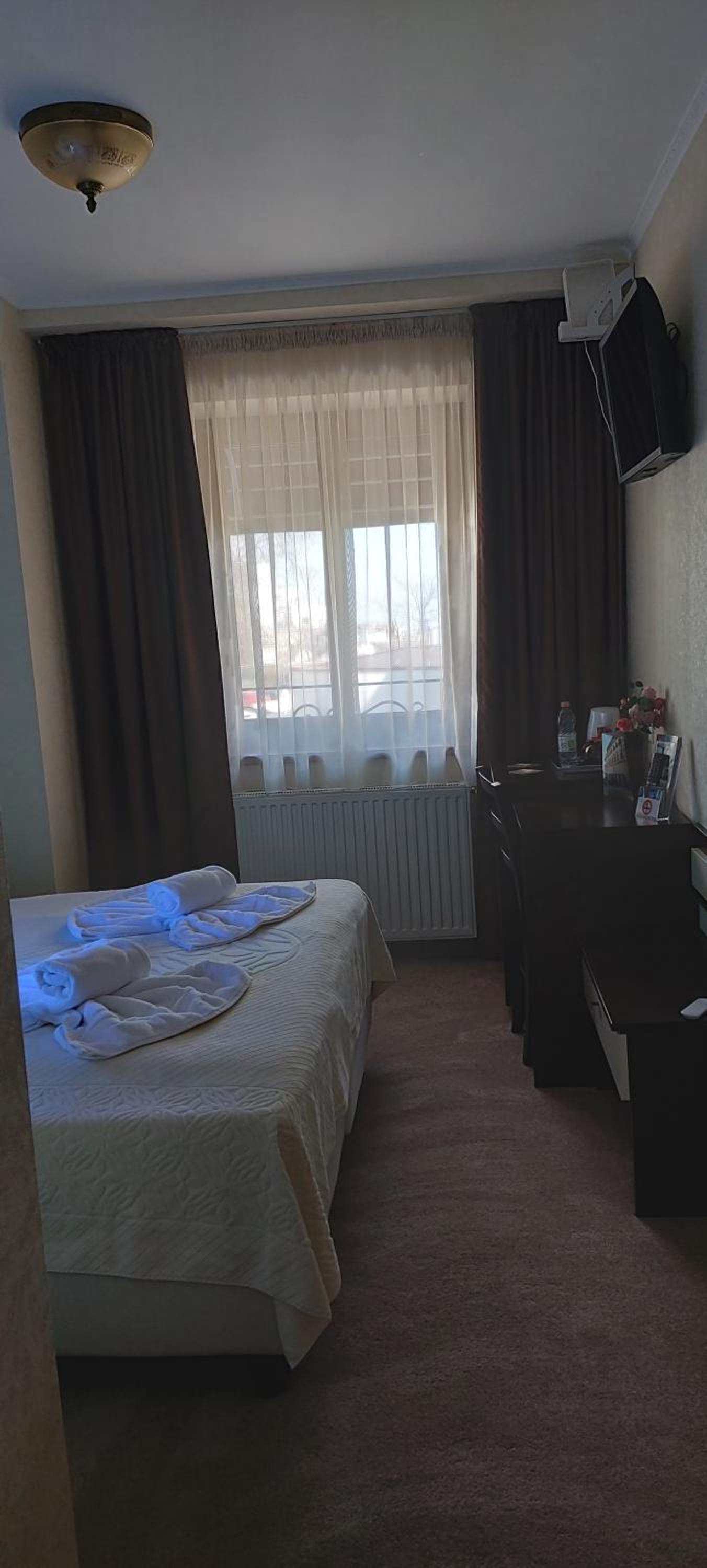Standard Double Room - Photo 5