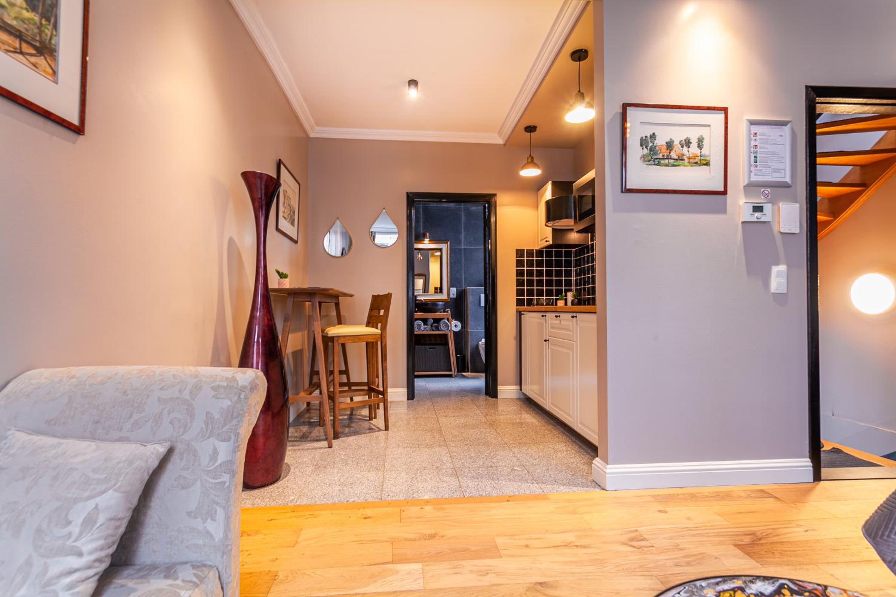 One-Bedroom Apartment - Photo 48