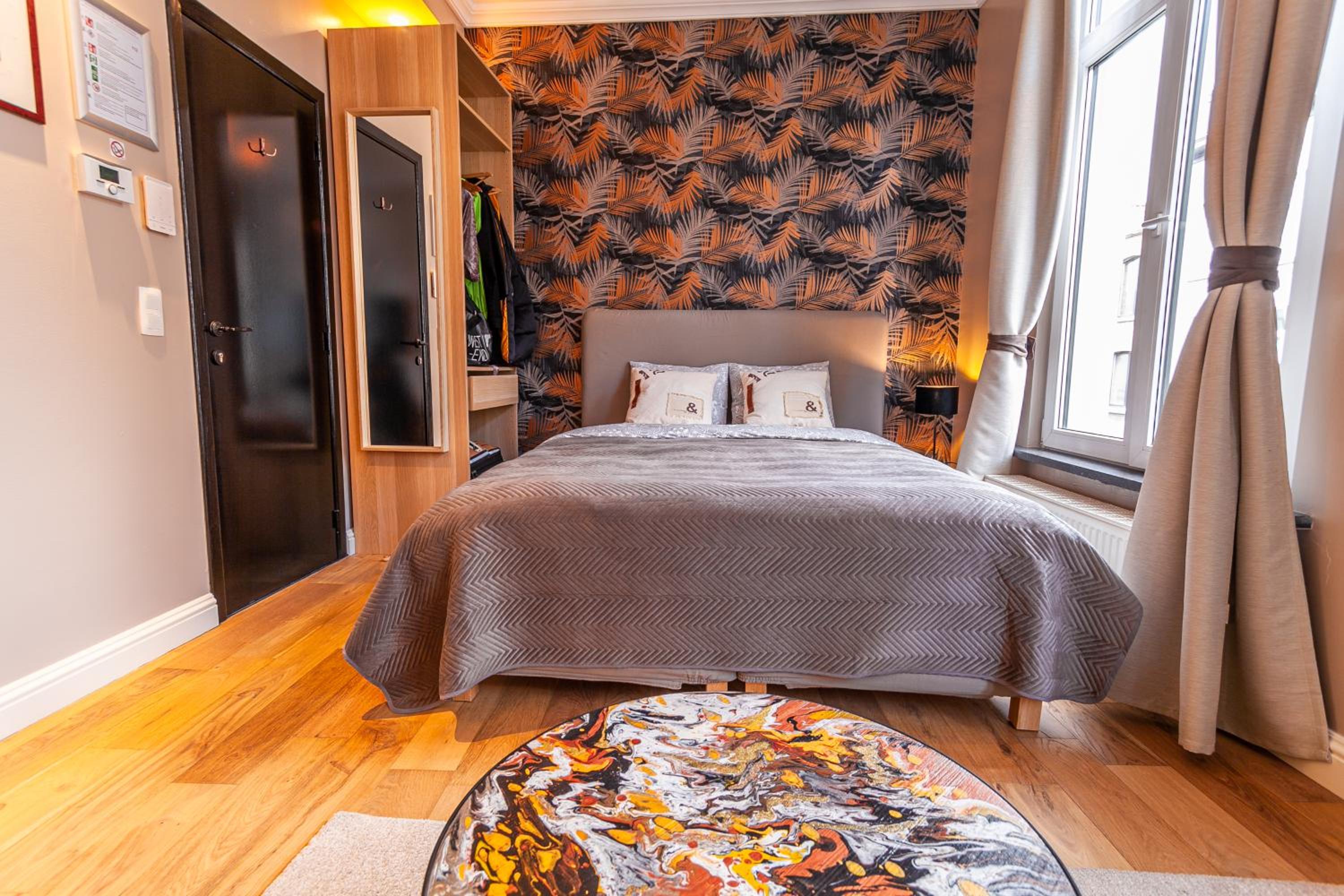 One-Bedroom Apartment - Photo 26