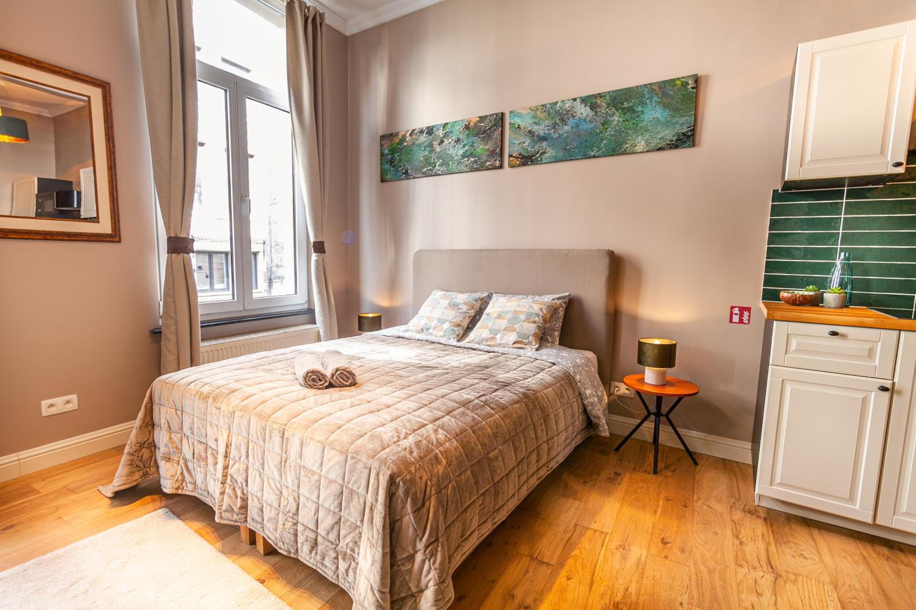 One-Bedroom Apartment - Photo 10