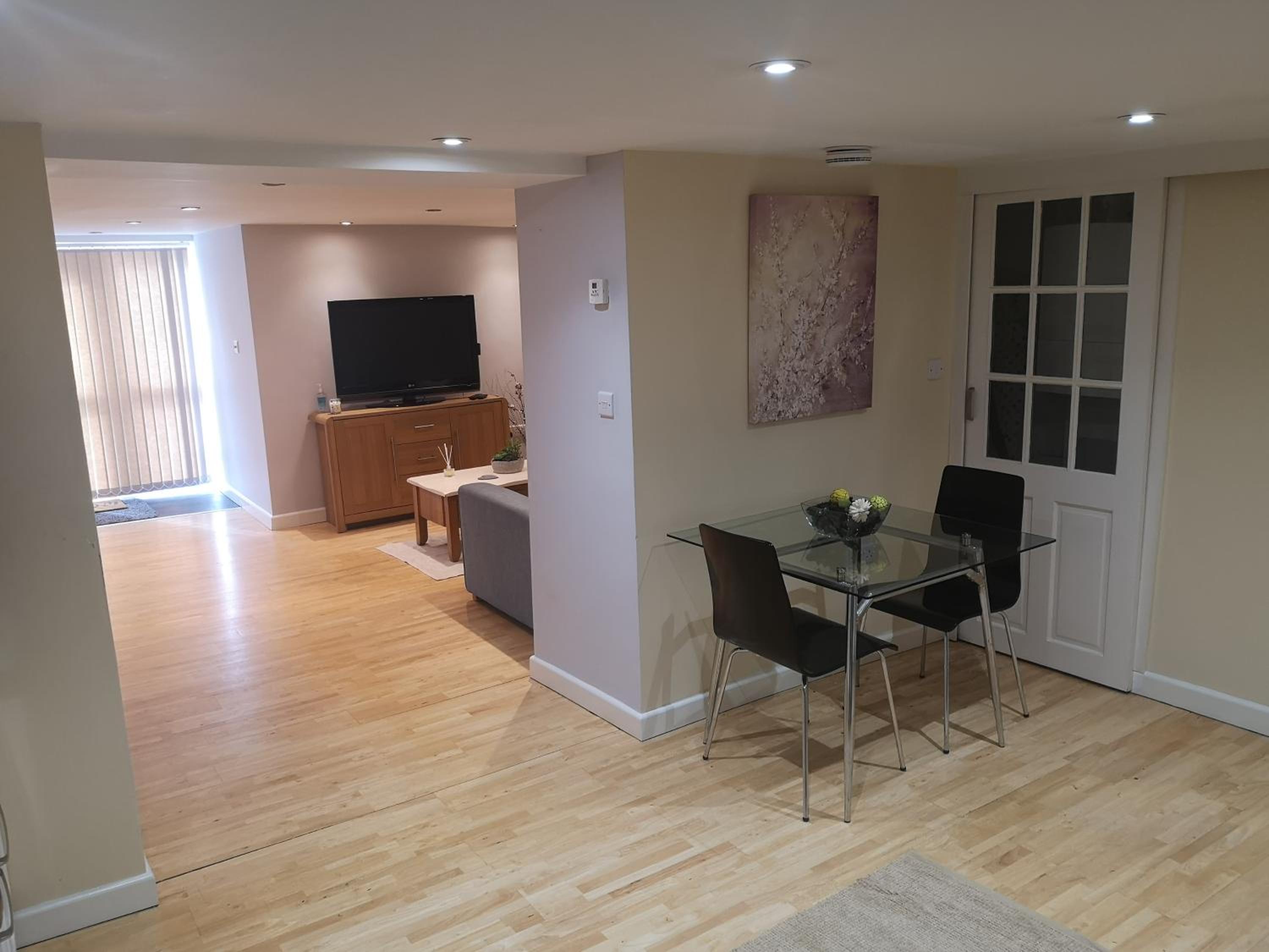 One-Bedroom Apartment - Photo 10