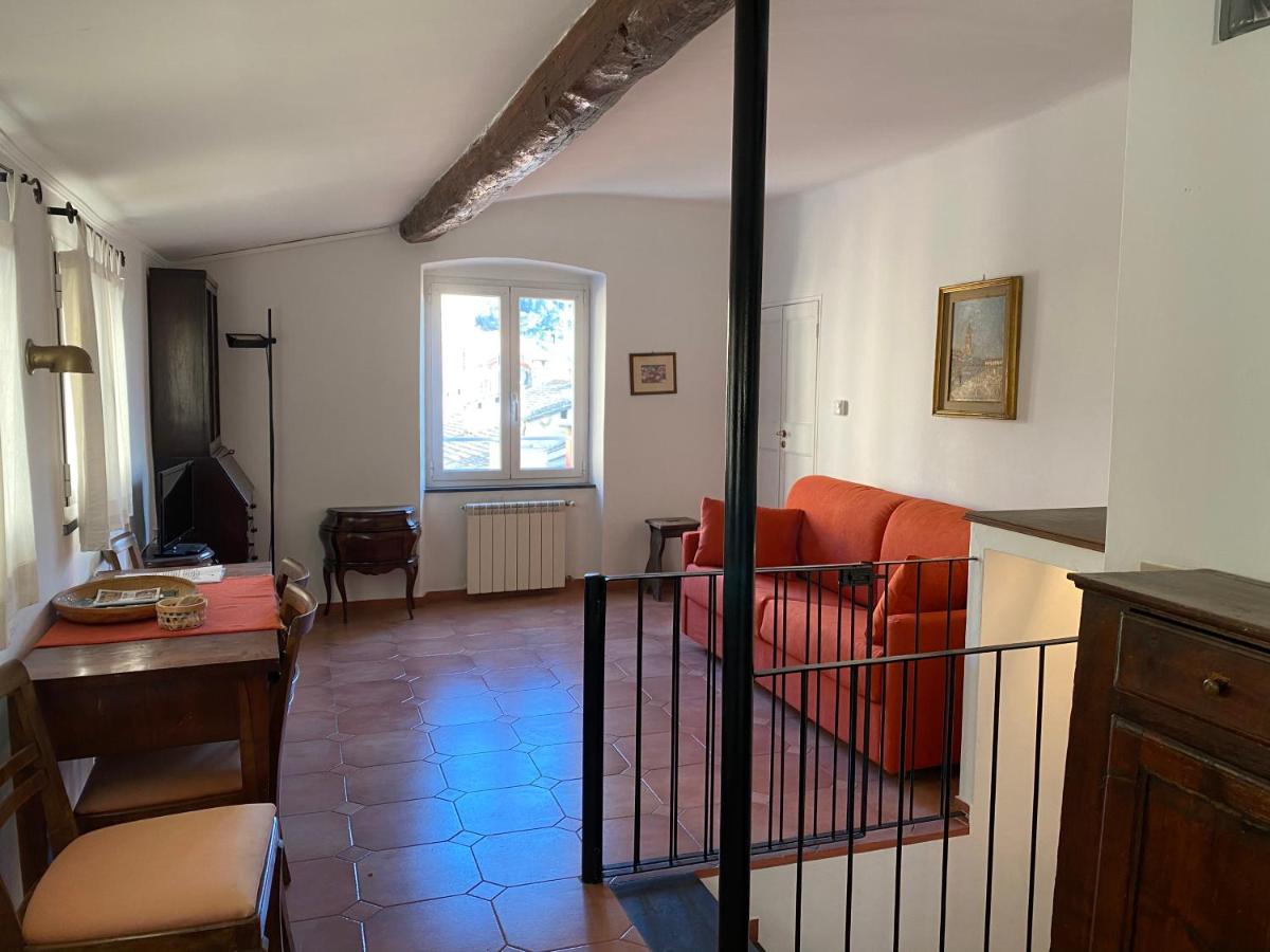 Studio Apartment photo 2