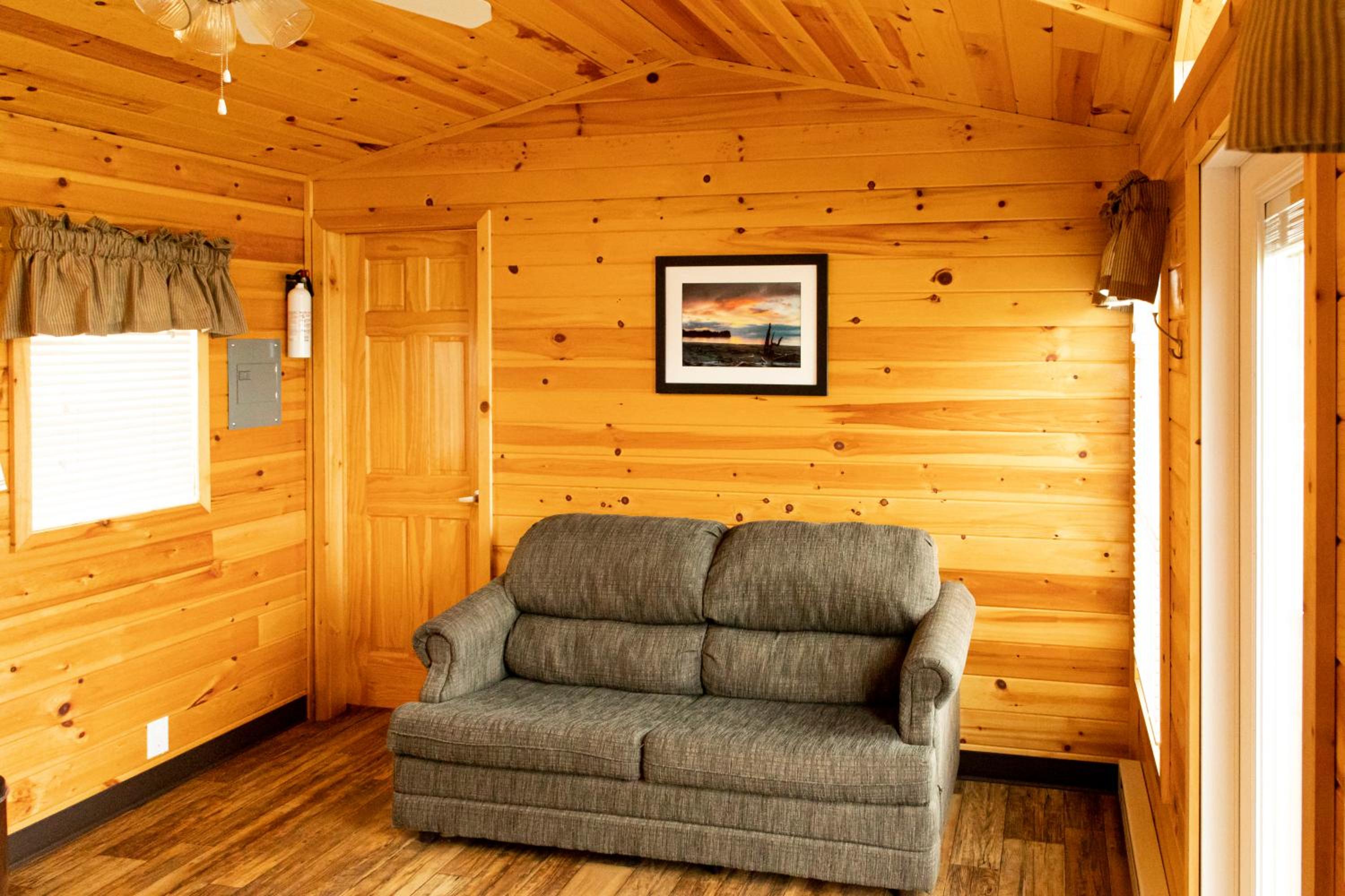 Kingfisher Cottage Two-Bedroom Chalet photo 1