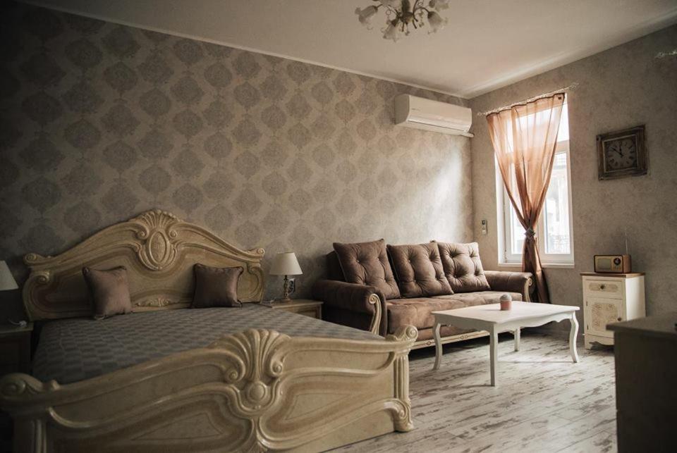 Apartment - Photo 1