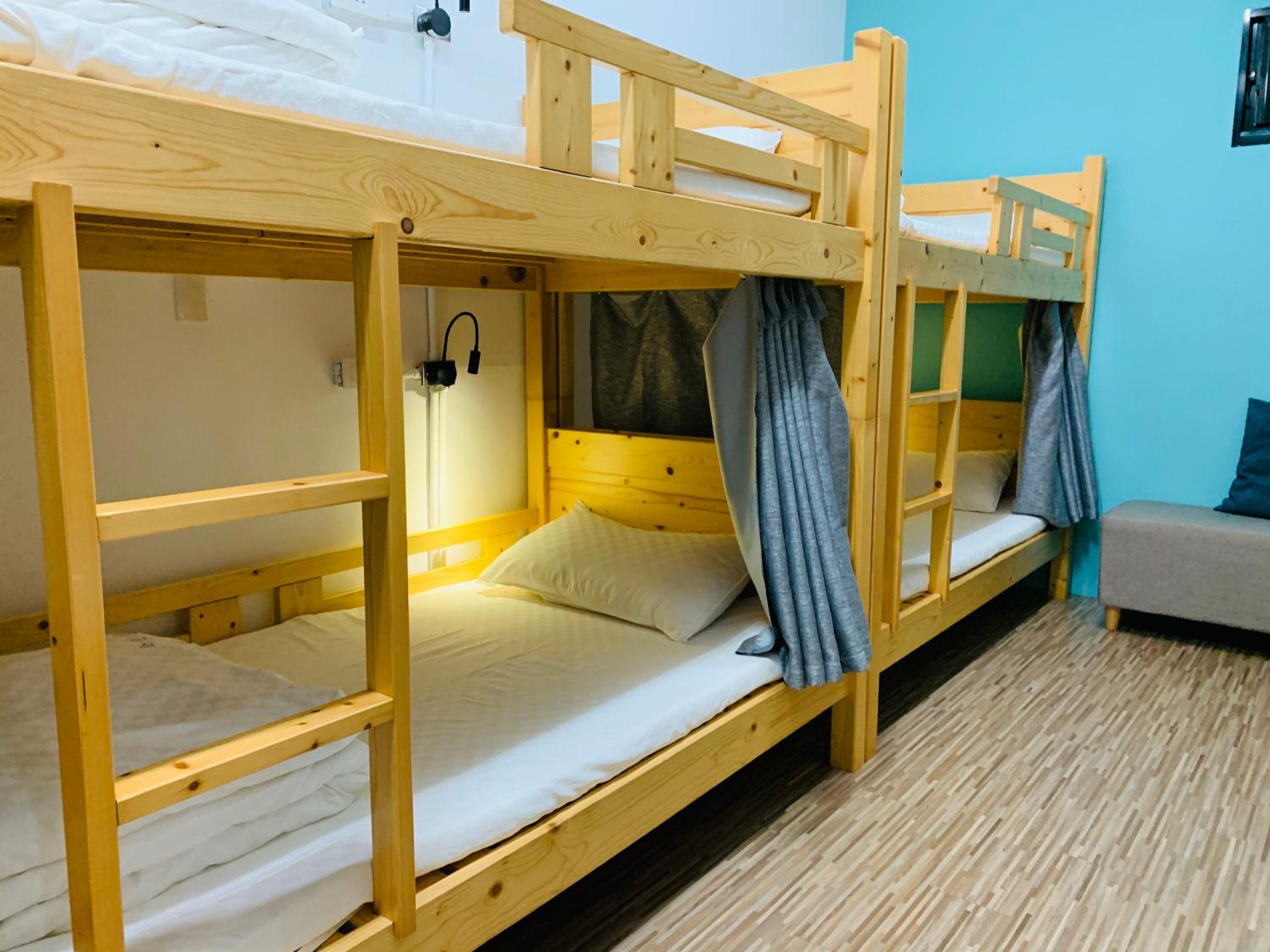 Bed in 10-Bed Mixed Dormitory Room photo 2