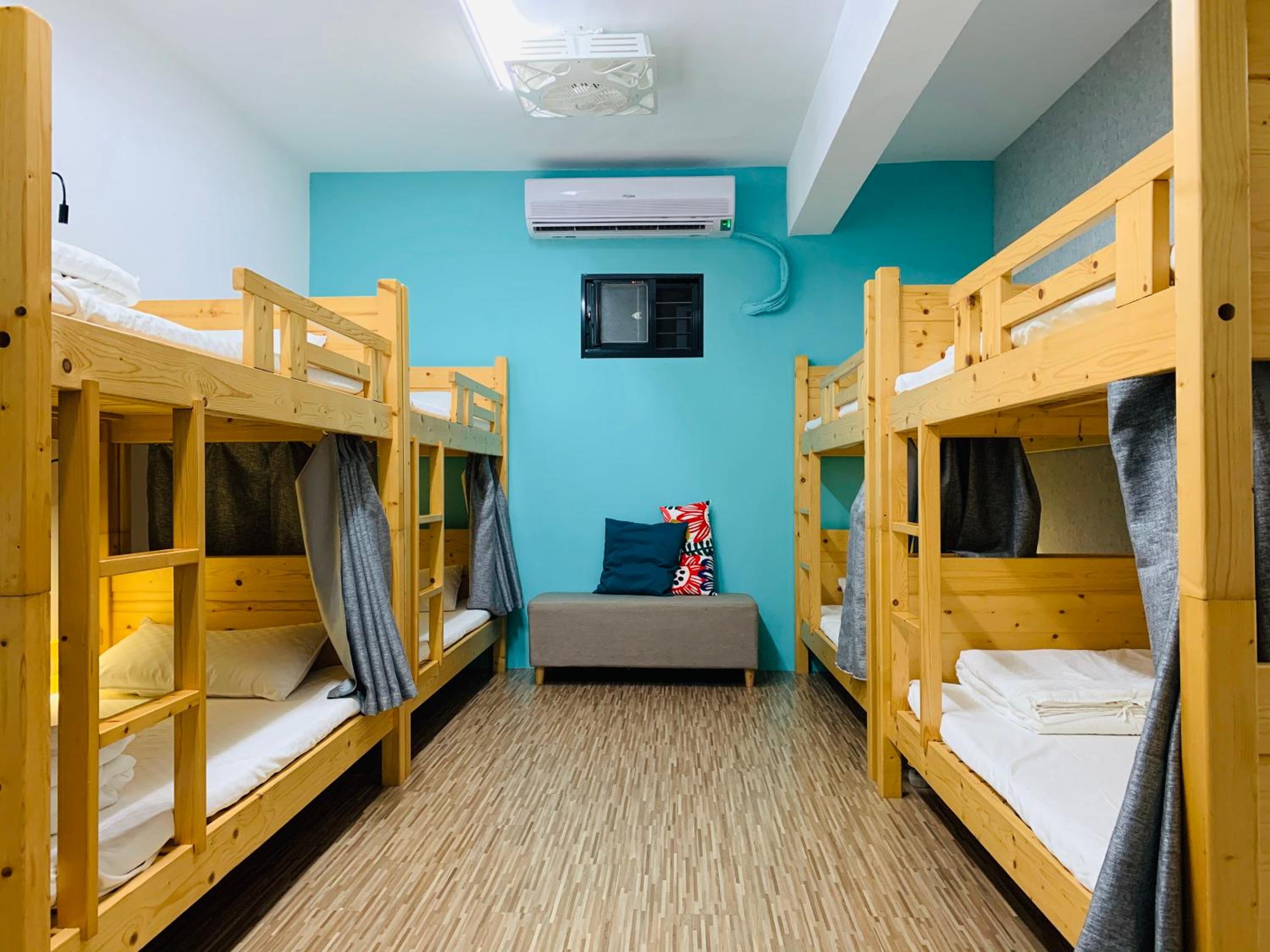 Bed in 10-Bed Mixed Dormitory Room photo 3