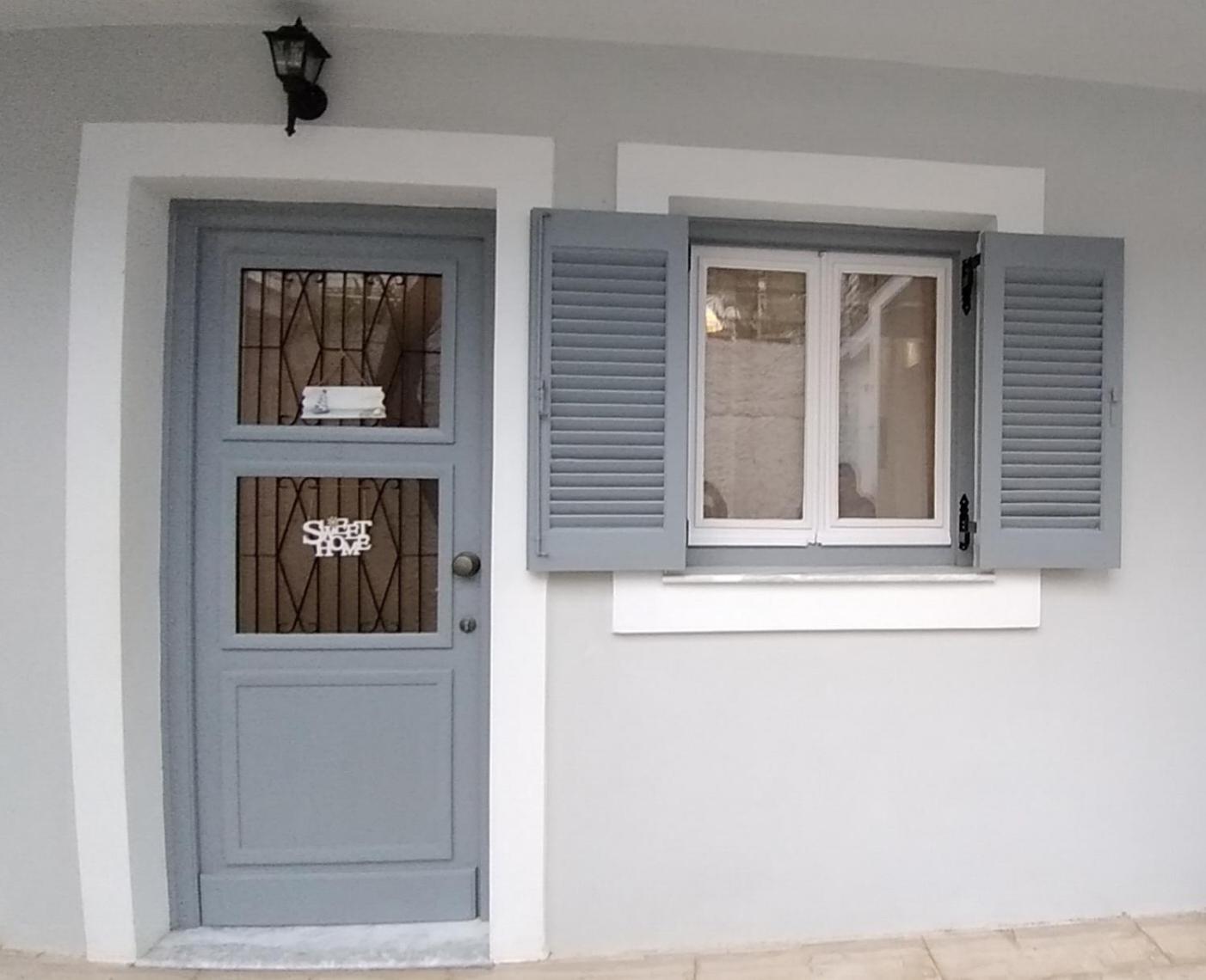 One-Bedroom House - Photo 22
