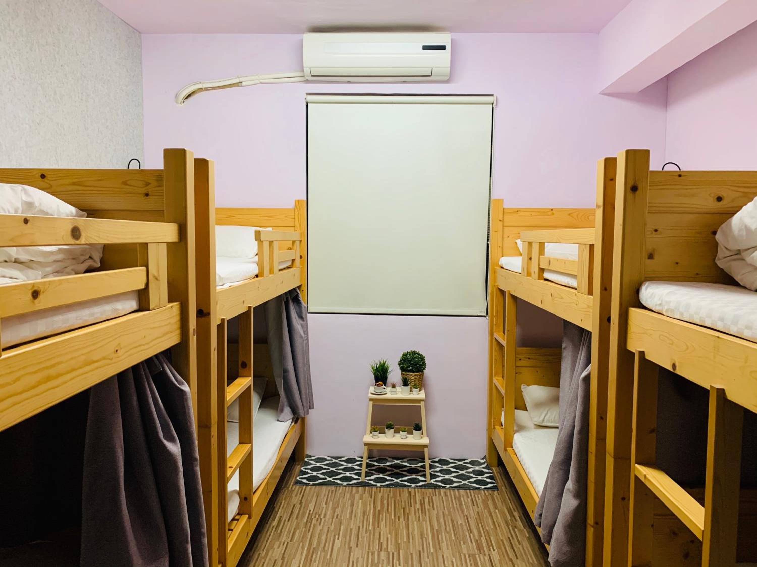 Bed in 6-Bed Female Dormitory Room photo 2