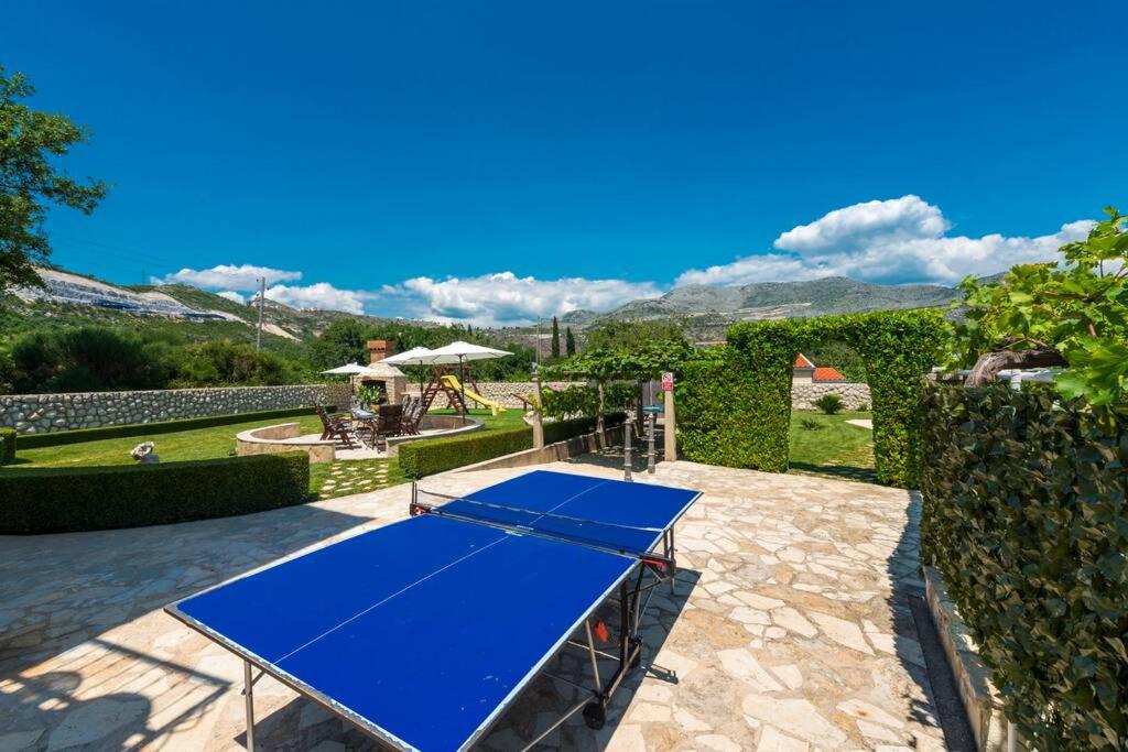Villa photo 3