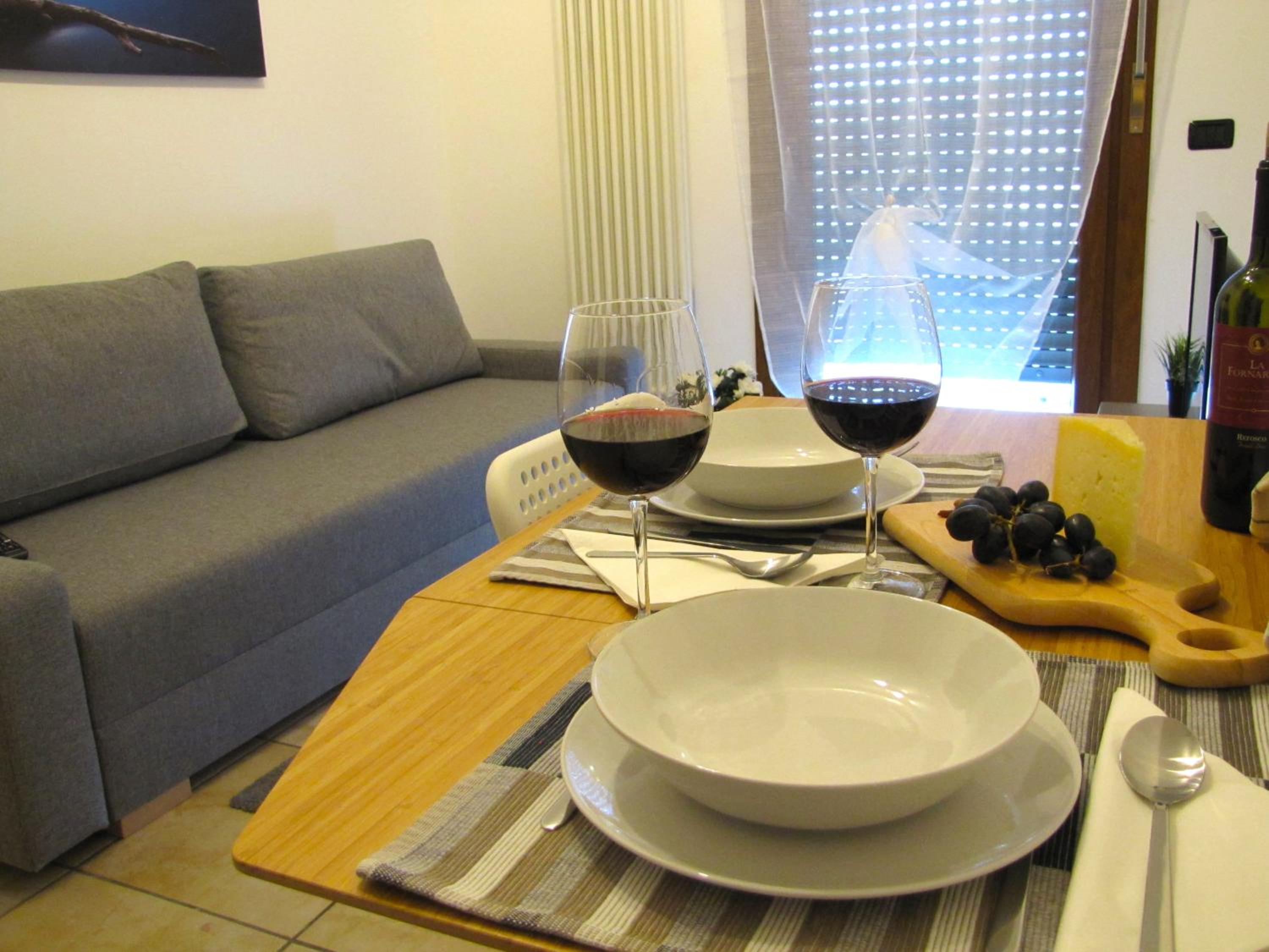 One-Bedroom Apartment - Photo 5