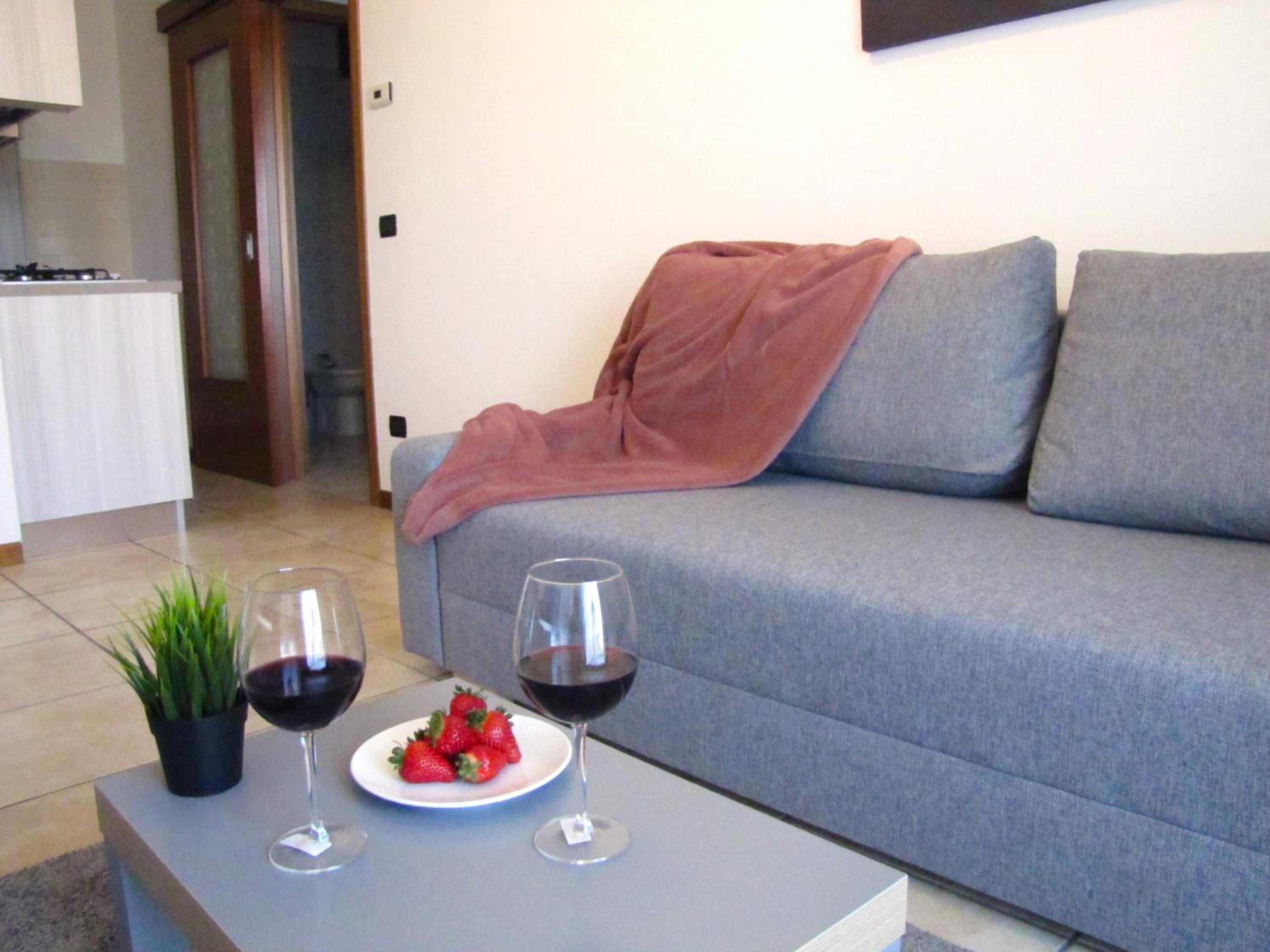 One-Bedroom Apartment - Photo 7